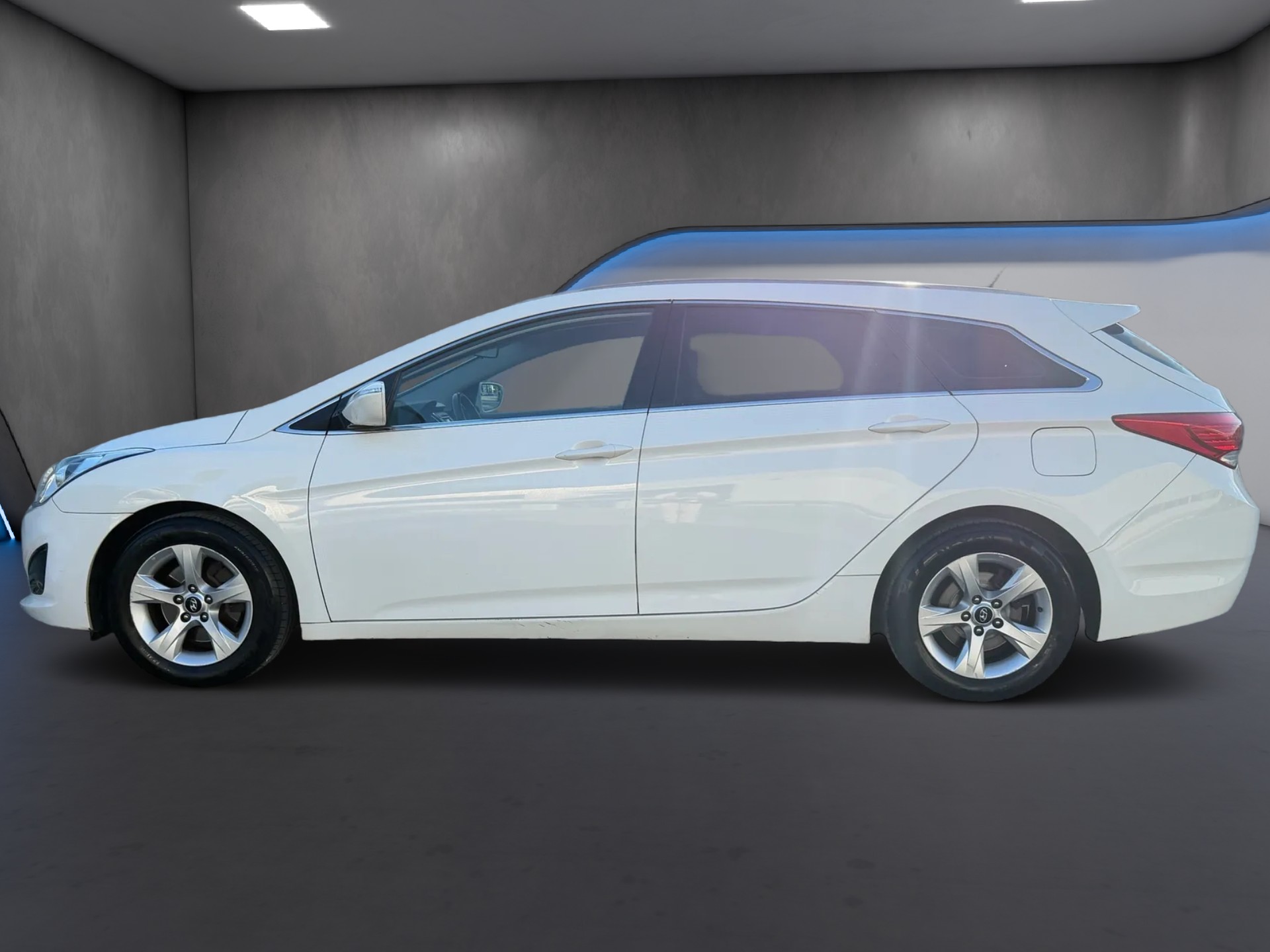 HYUNDAI i40 Wagon 1.6 GDI ISG Comfort-image-6