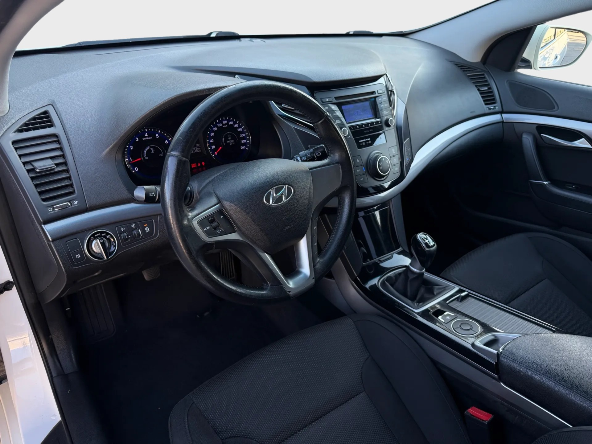 HYUNDAI i40 Wagon 1.6 GDI ISG Comfort-image-8