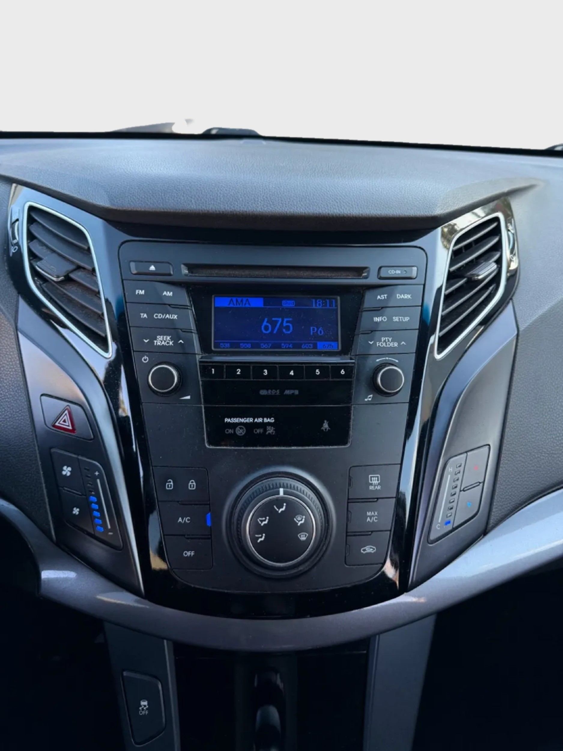HYUNDAI i40 Wagon 1.6 GDI ISG Comfort-image-11