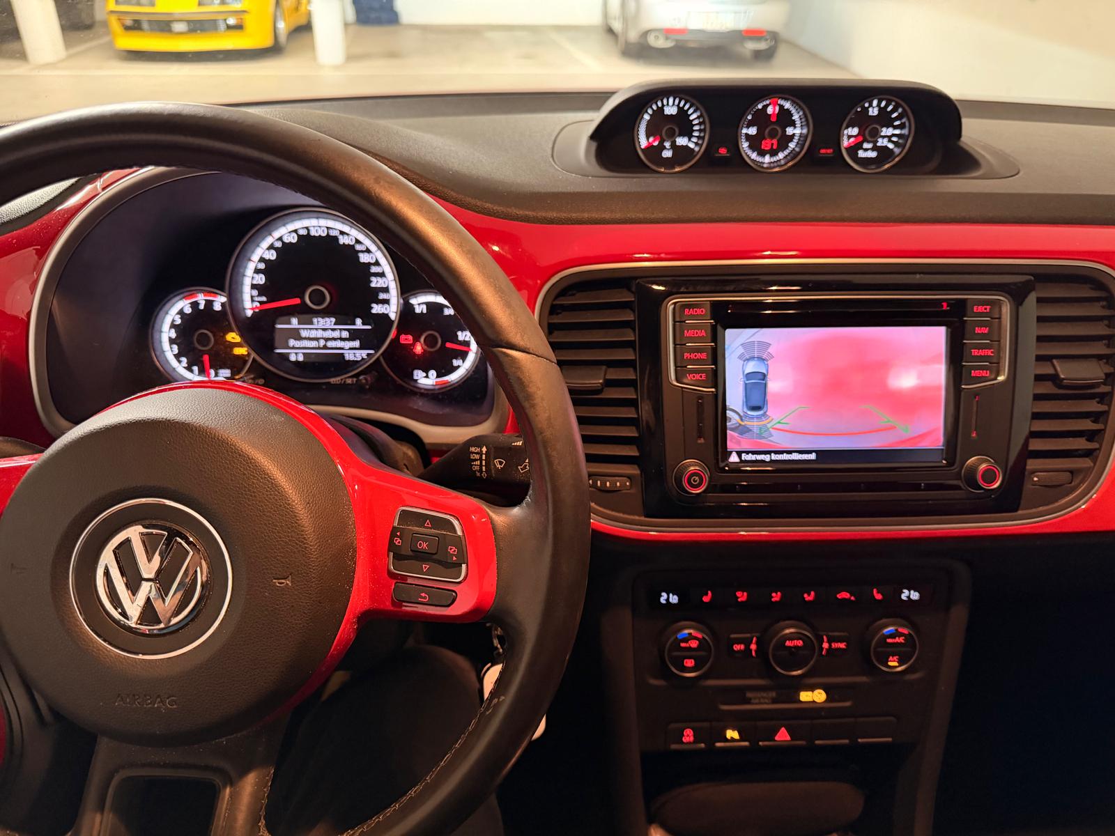 VW Beetle Cabrio 1.4 TSI BMT Sport DSG Sport-image-8