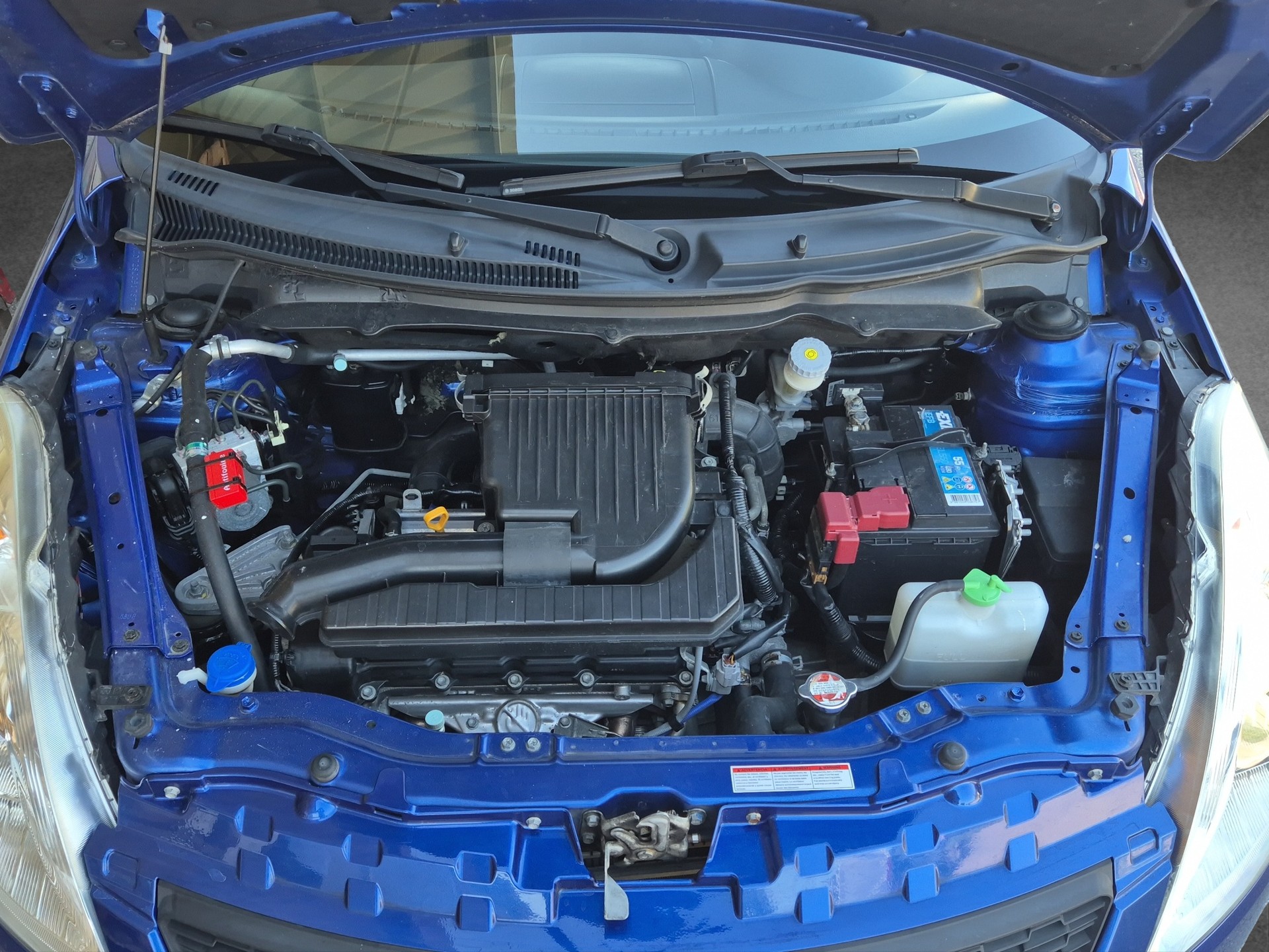 SUZUKI Swift 1.2i 16V Piz Sulai 4x4 TOP-Zustand-image-8