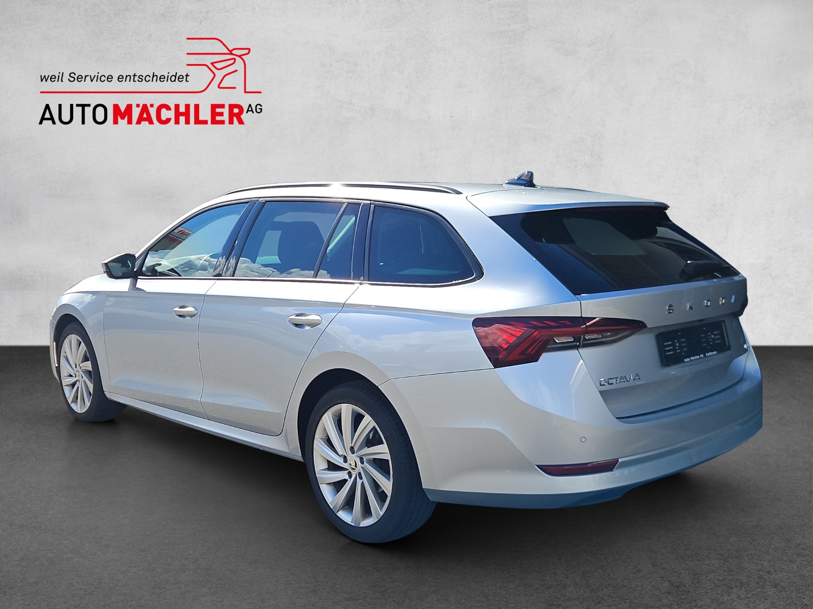 SKODA Octavia Combi 2.0 TDI 200 Style 4x4 DSG*ab Service/MFK*8- Fach Räder*LED Matrix*Kamera*-image-6