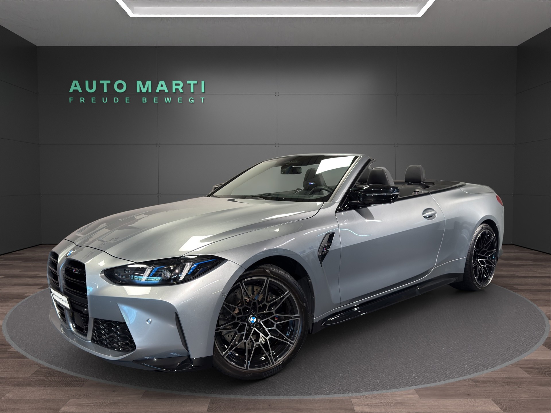 BMW M4 Competition xDrive Cabrio-image-0