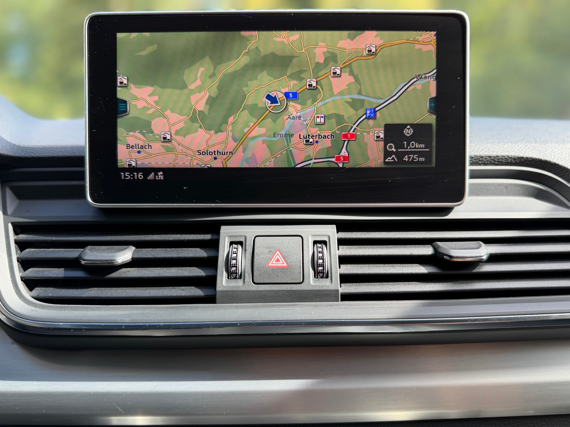 AUDI Q5 2.0 TFSI sport quattro S-tronic-image-12