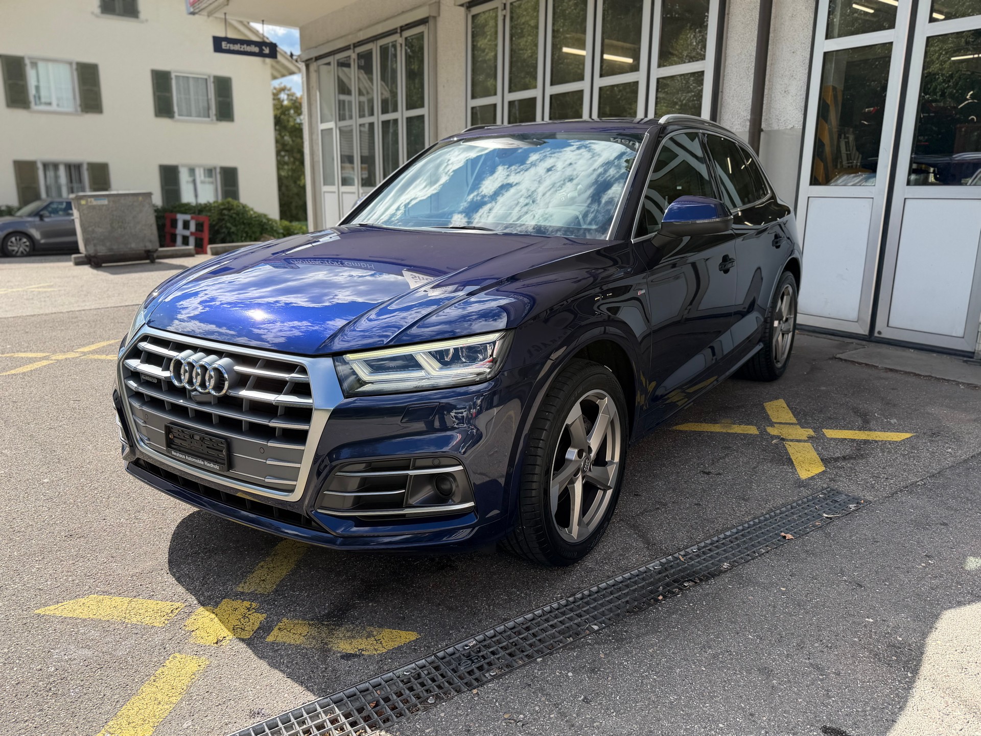 AUDI Q5 2.0 TFSI sport quattro S-tronic-image-1