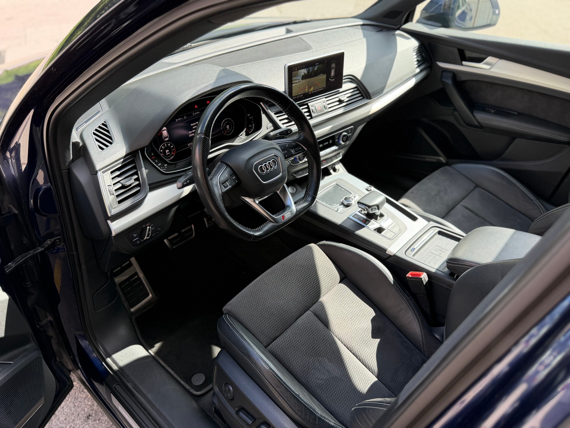 AUDI Q5 2.0 TFSI sport quattro S-tronic-image-5