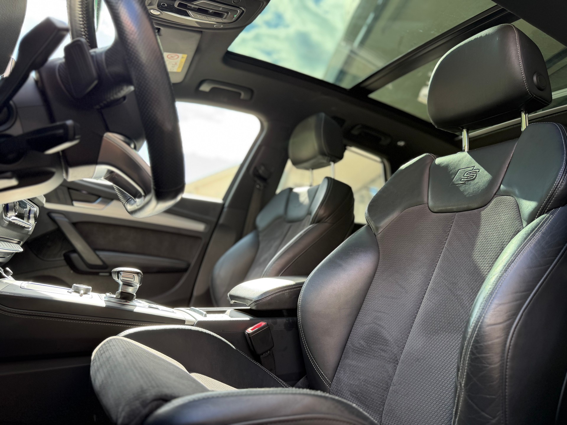 AUDI Q5 2.0 TFSI sport quattro S-tronic-image-6