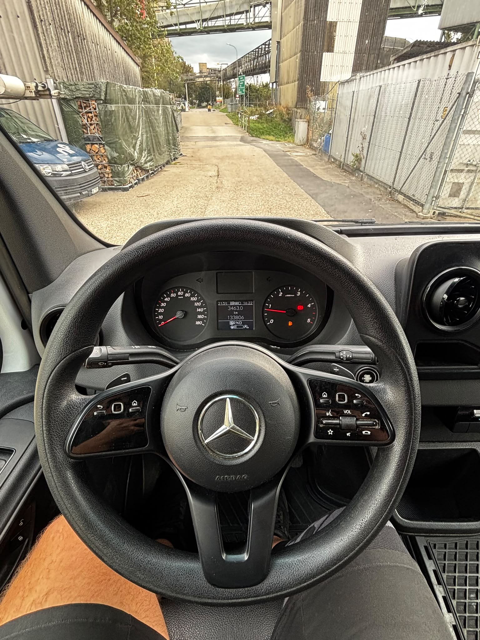 MERCEDES-BENZ Sprinter 211 CDI Standard 9G-TRONIC FWD-image-8