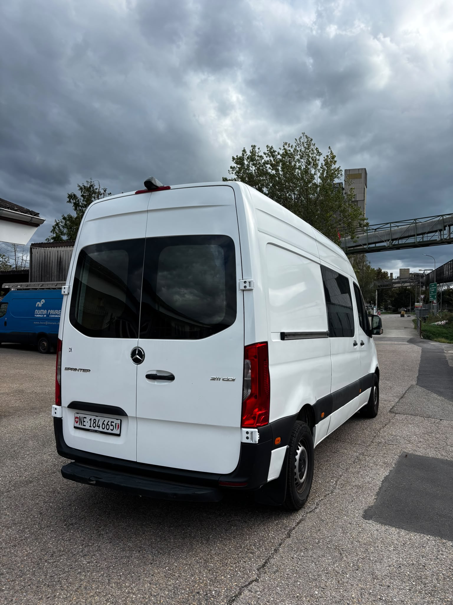 MERCEDES-BENZ Sprinter 211 CDI Standard 9G-TRONIC FWD-image-3