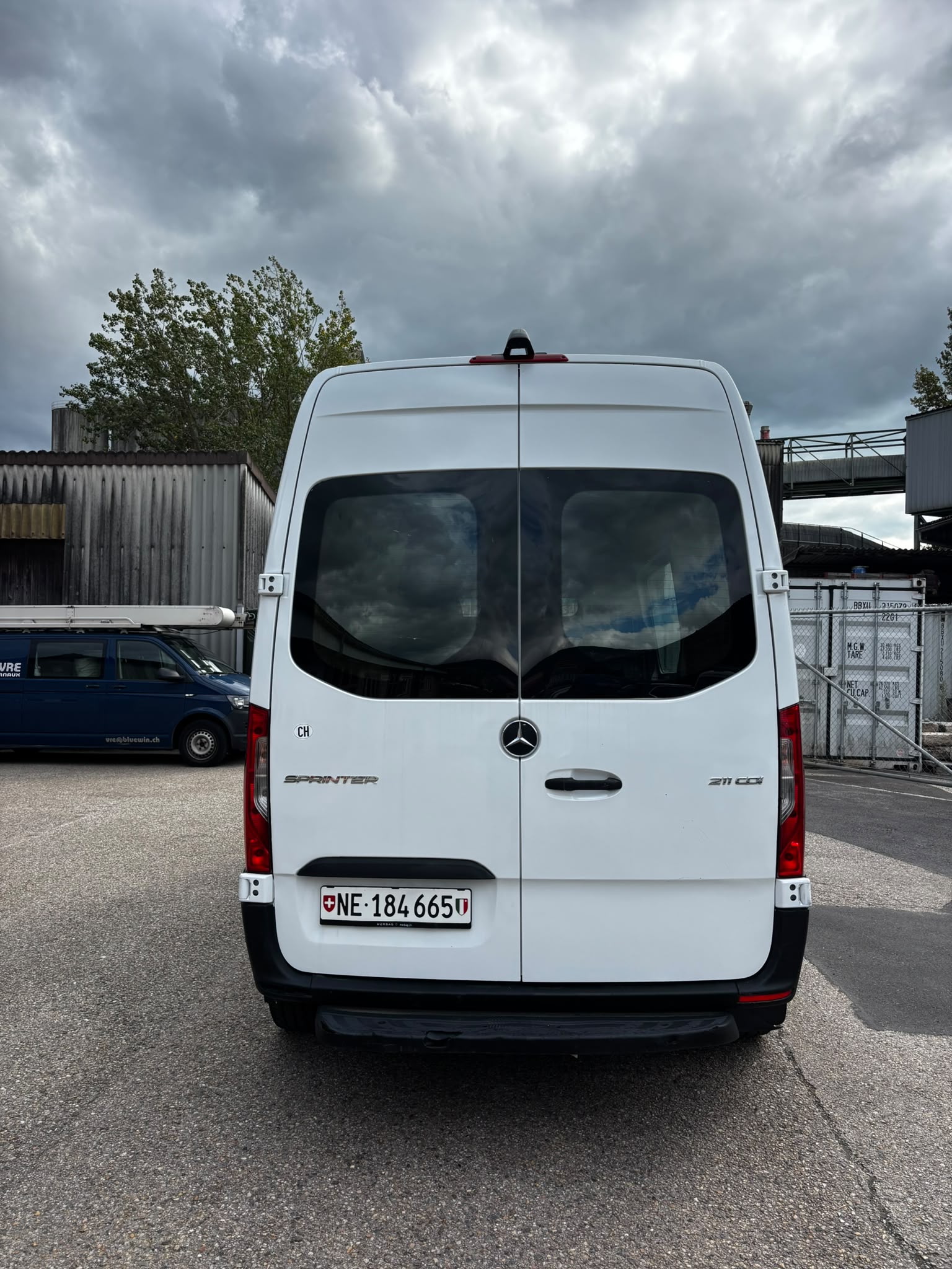 MERCEDES-BENZ Sprinter 211 CDI Standard 9G-TRONIC FWD-image-5