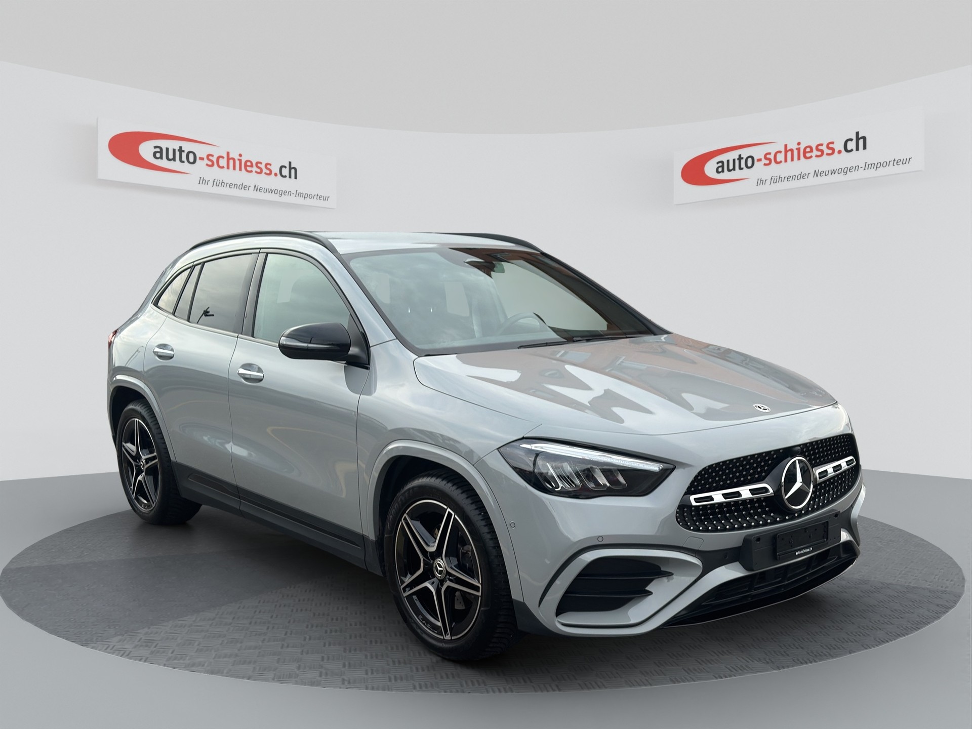 MERCEDES-BENZ GLA 200 AMG Line 7G-DCT Night-image-0