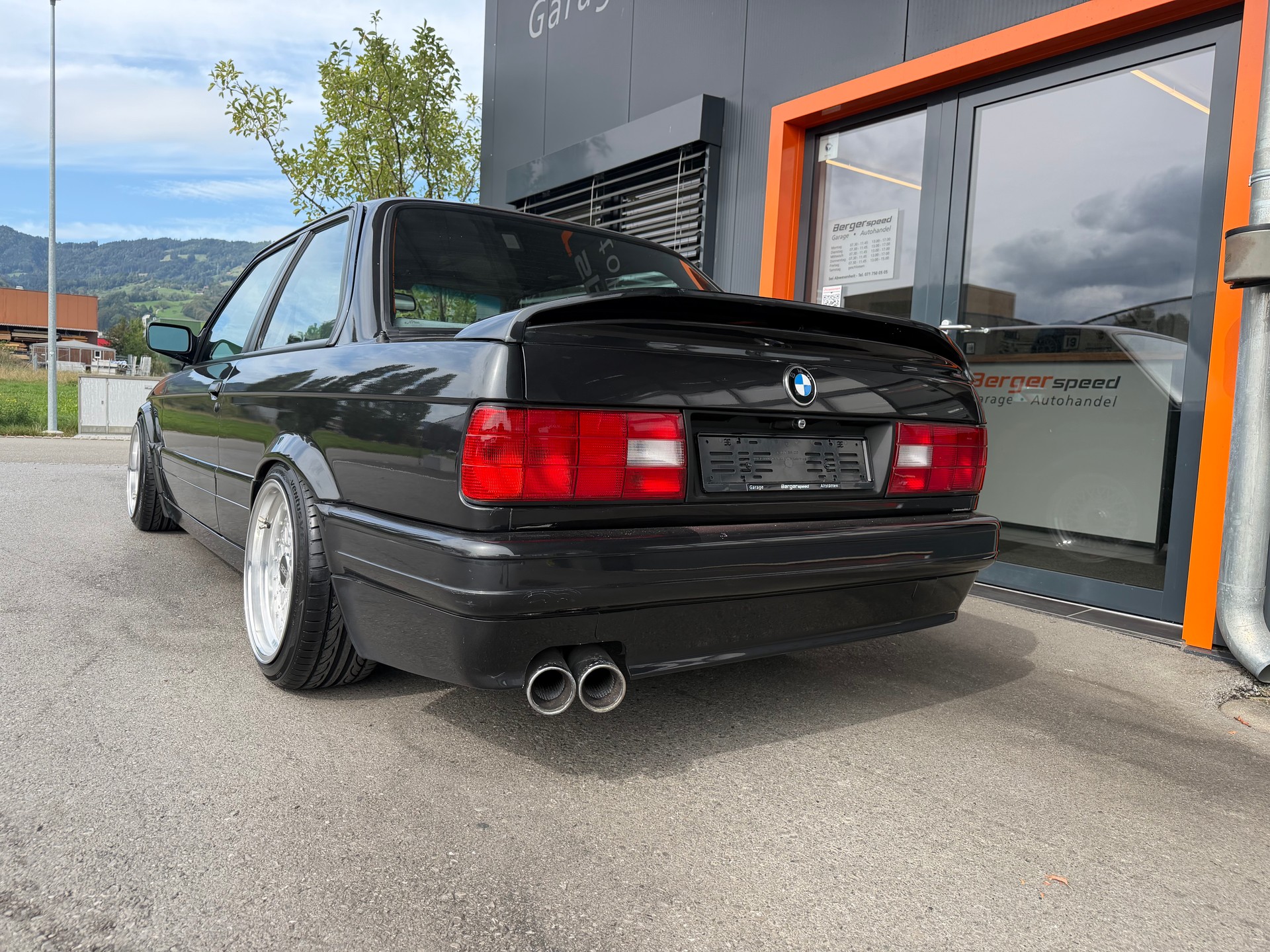 BMW 325i original M-Tech 2-image-5