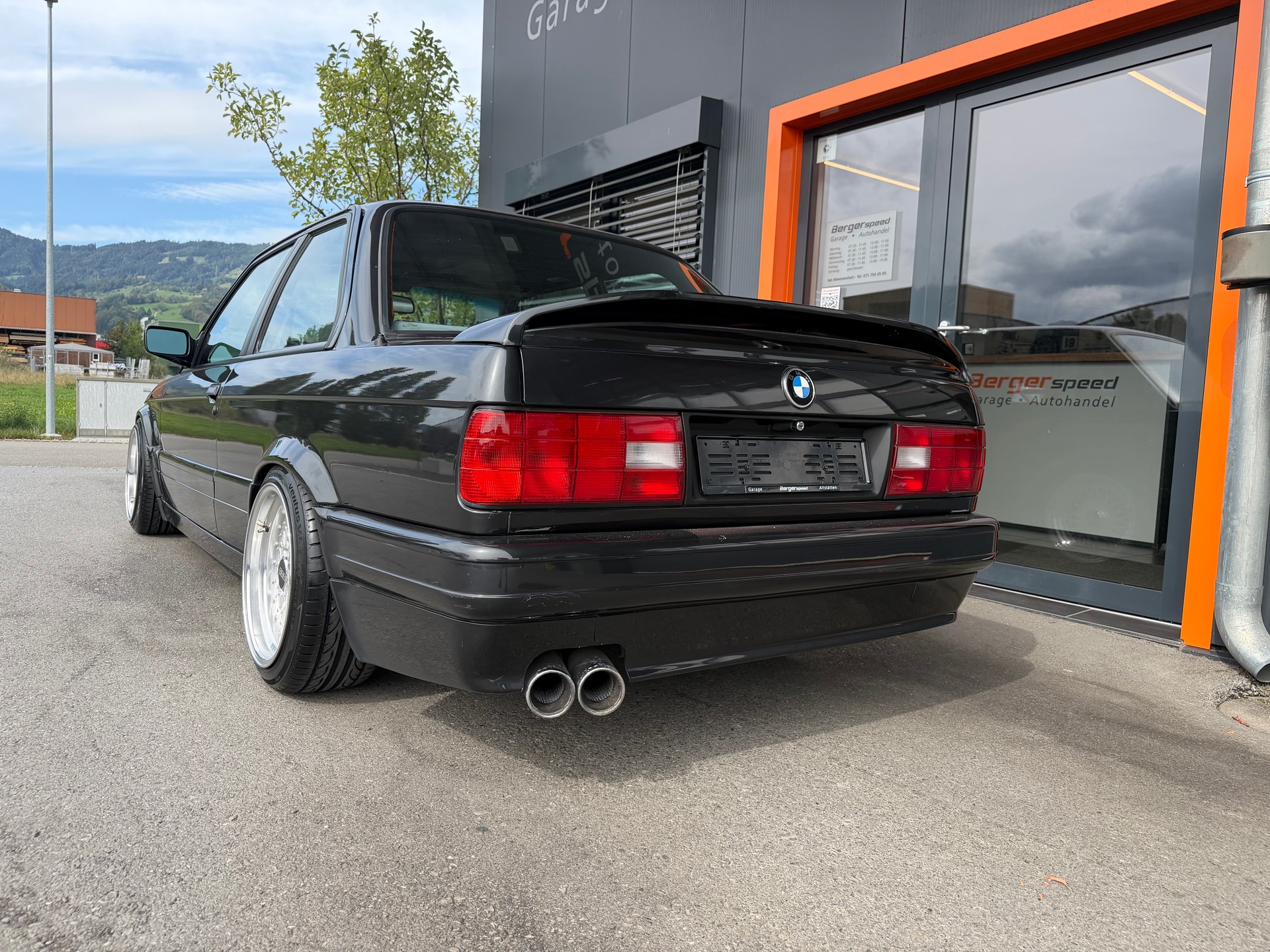 BMW 325i original M-Tech 2-image-4