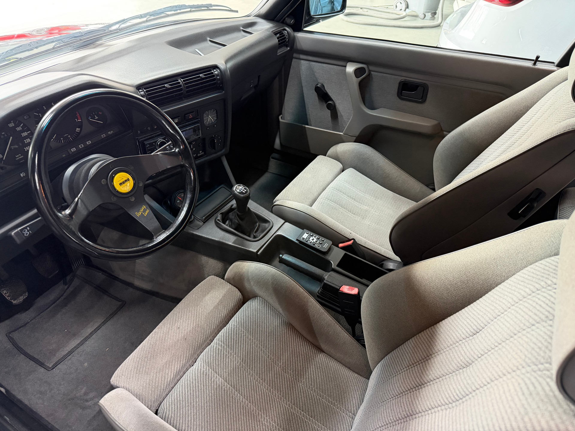 BMW 325i original M-Tech 2-image-7