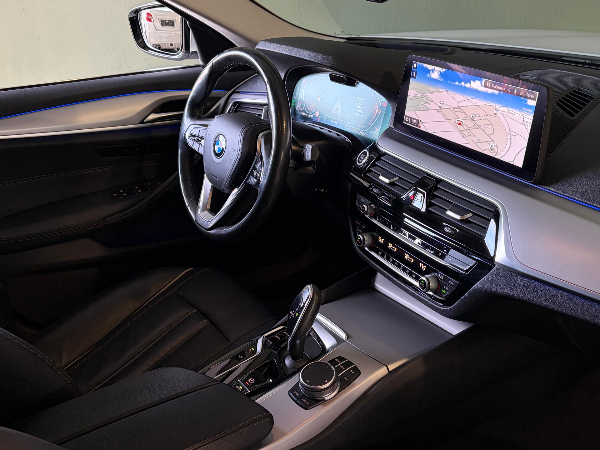 BMW 530d xDrive 48V Touring Steptronic *CH-Fahrzeug*Letzte MFK 06.2026*-image-15