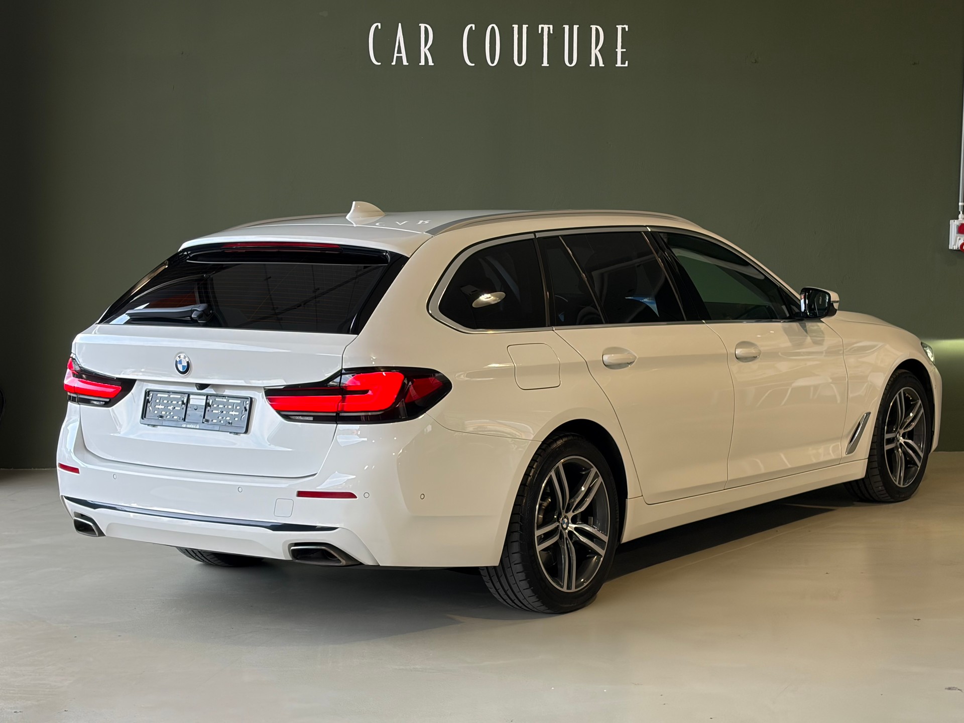 BMW 530d xDrive 48V Touring Steptronic *CH-Fahrzeug*Letzte MFK 06.2026*-image-4
