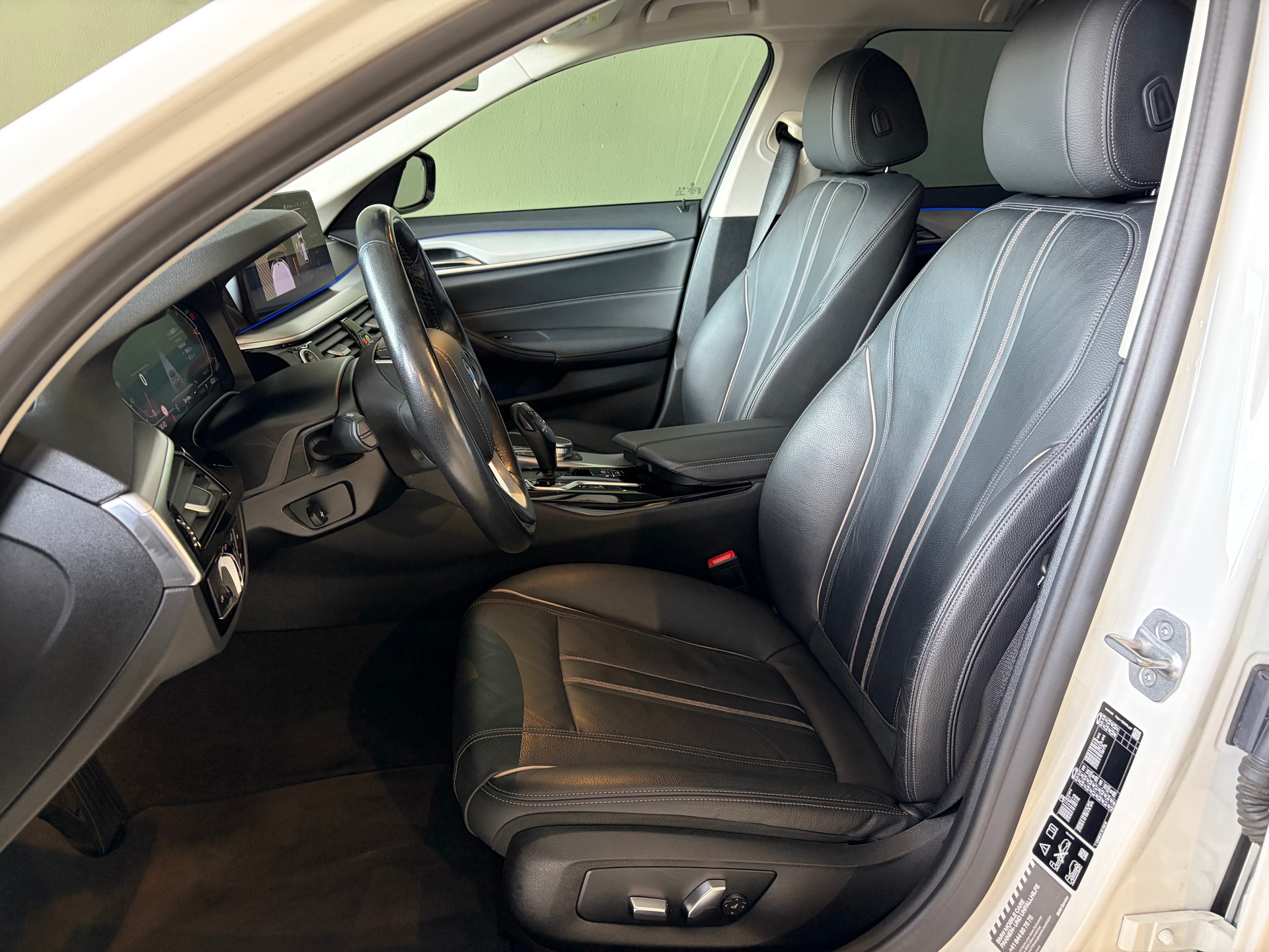 BMW 530d xDrive 48V Touring Steptronic *CH-Fahrzeug*Letzte MFK 06.2026*-image-5