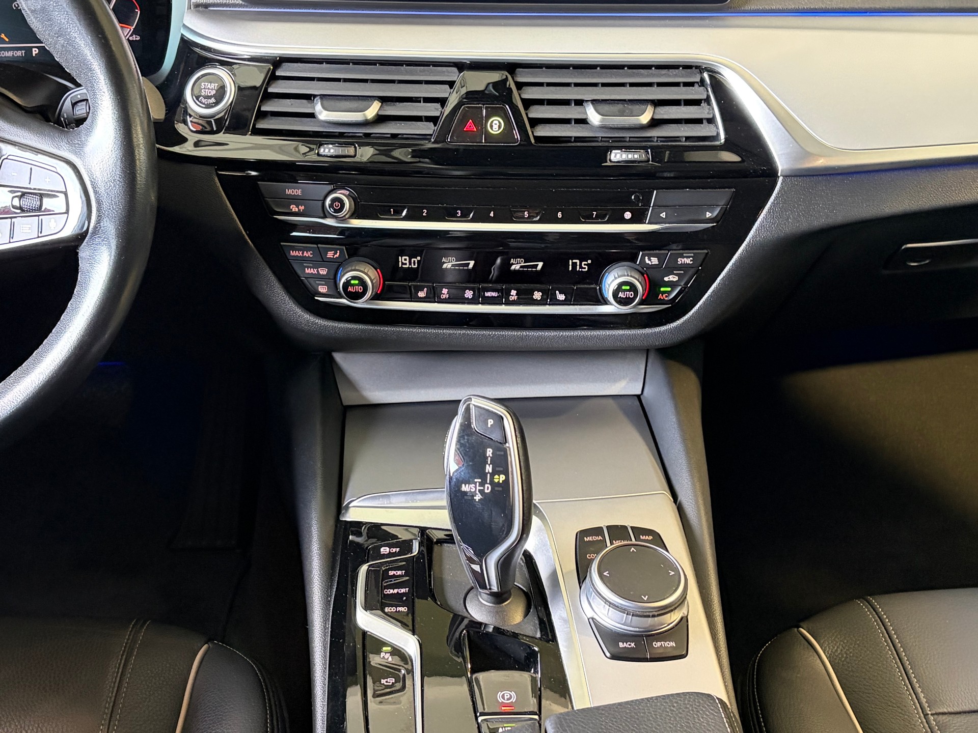 BMW 530d xDrive 48V Touring Steptronic *CH-Fahrzeug*Letzte MFK 06.2026*-image-9