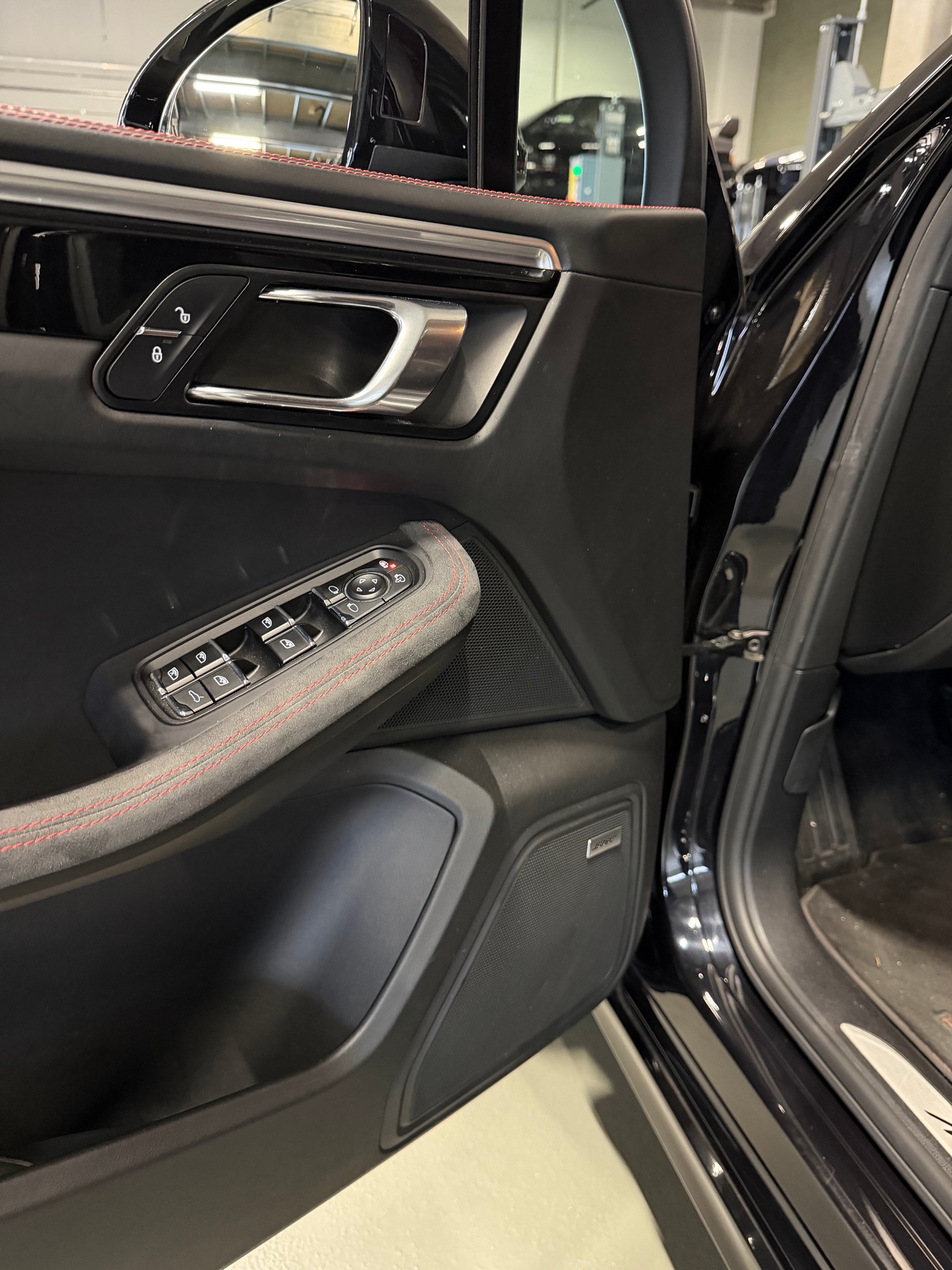 PORSCHE Macan GTS PDK-image-11