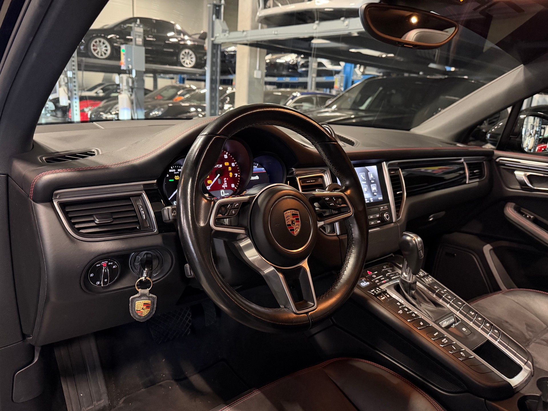 PORSCHE Macan GTS PDK-image-7