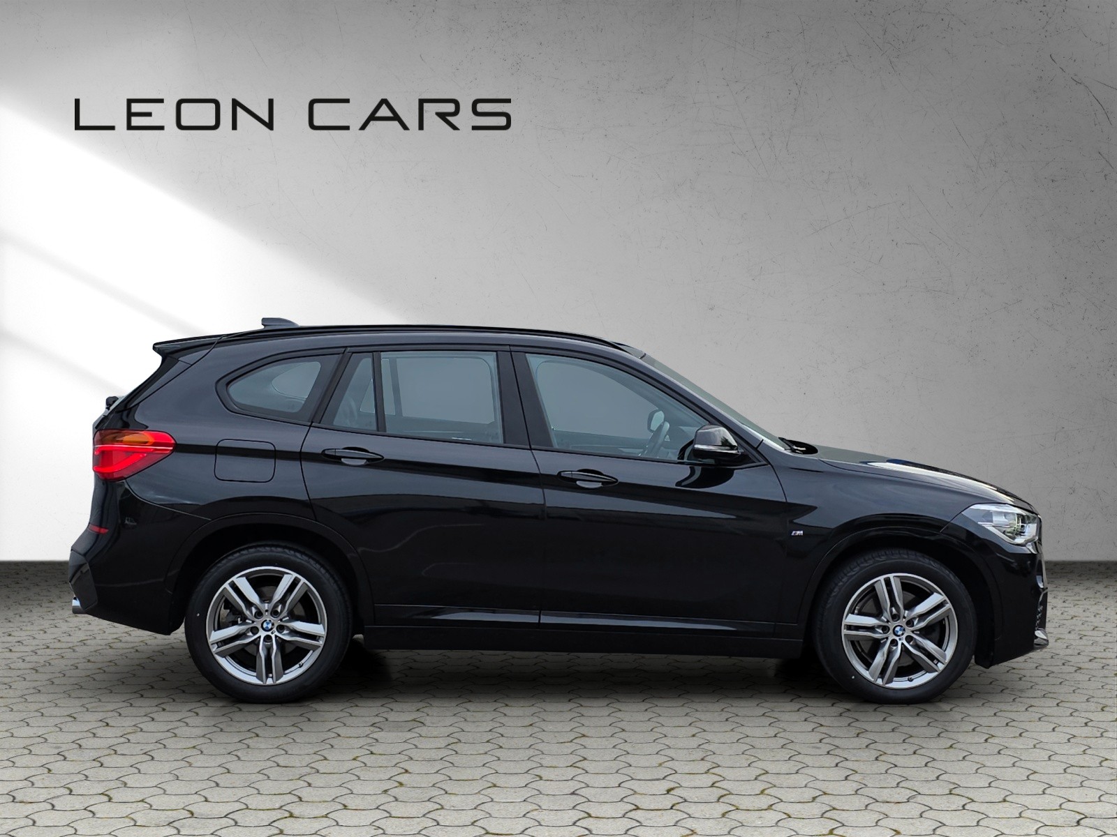 BMW X1 xDrive 20i M Sport Steptronic-image-4