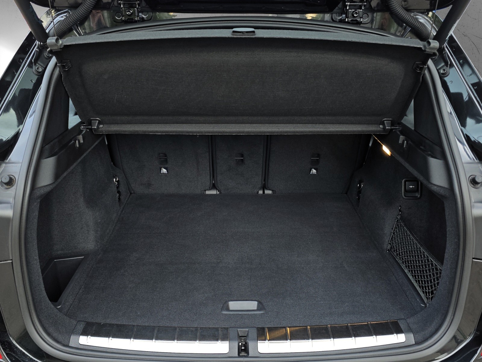 BMW X1 xDrive 20i M Sport Steptronic-image-18
