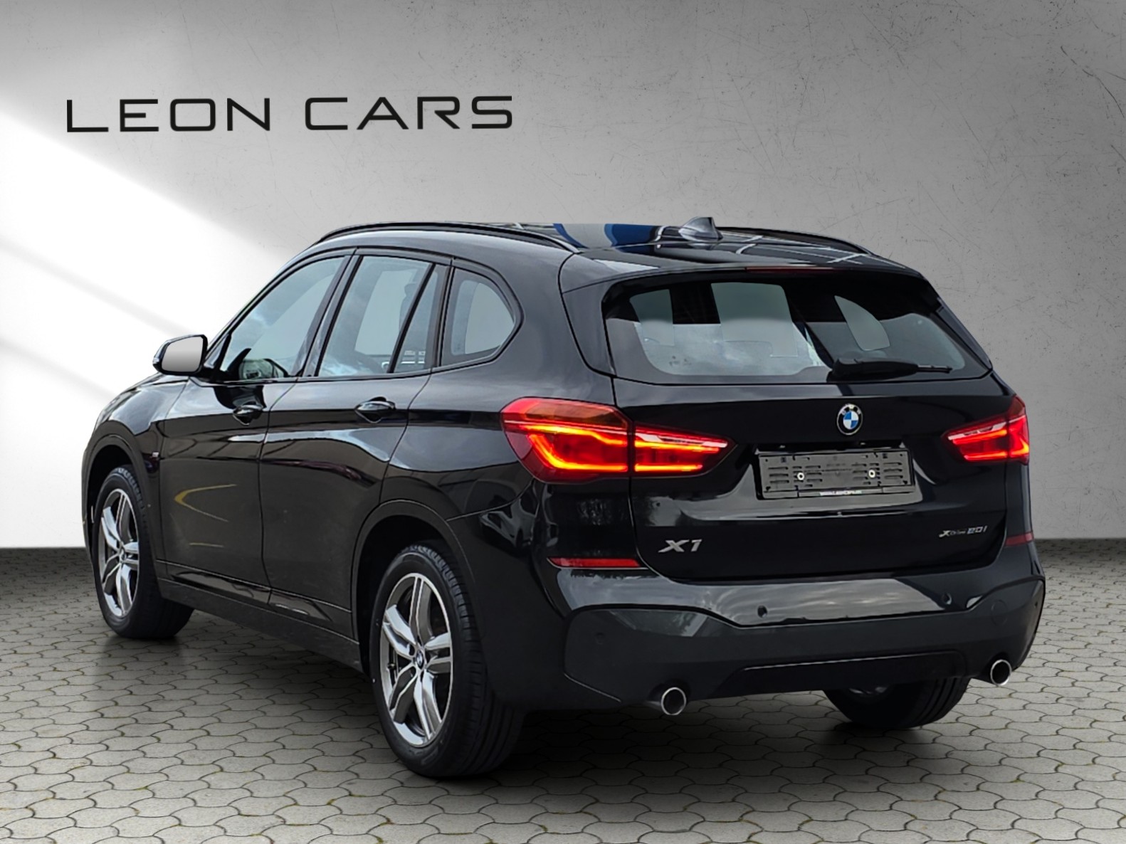 BMW X1 xDrive 20i M Sport Steptronic-image-5