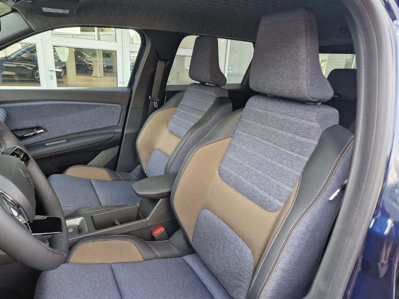 RENAULT R5 E-Tech Comfort Range techno-image-4