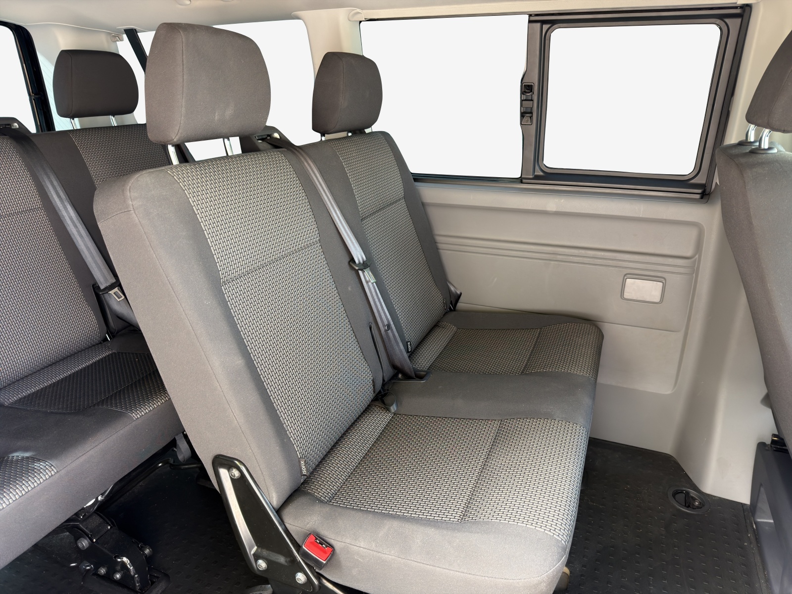 VW T6.1 2.0 TDI DSG-image-11