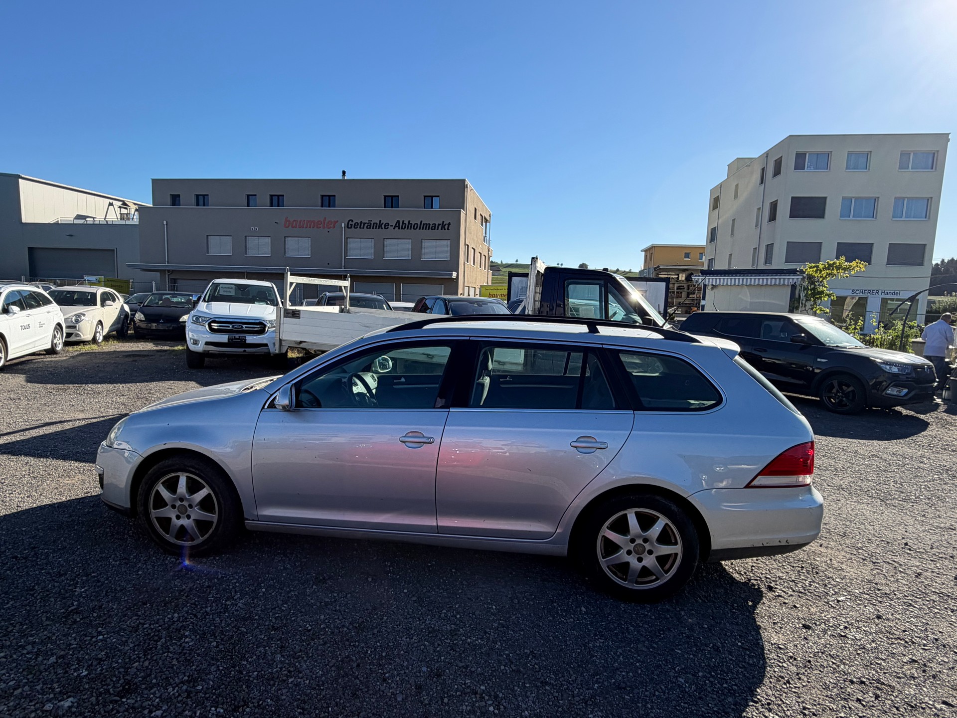 VW Golf Variant 1.9 TDI Comfortline 4Motion-image-4