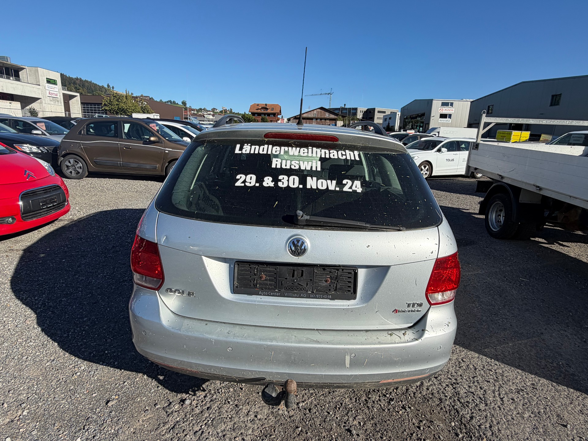 VW Golf Variant 1.9 TDI Comfortline 4Motion-image-3