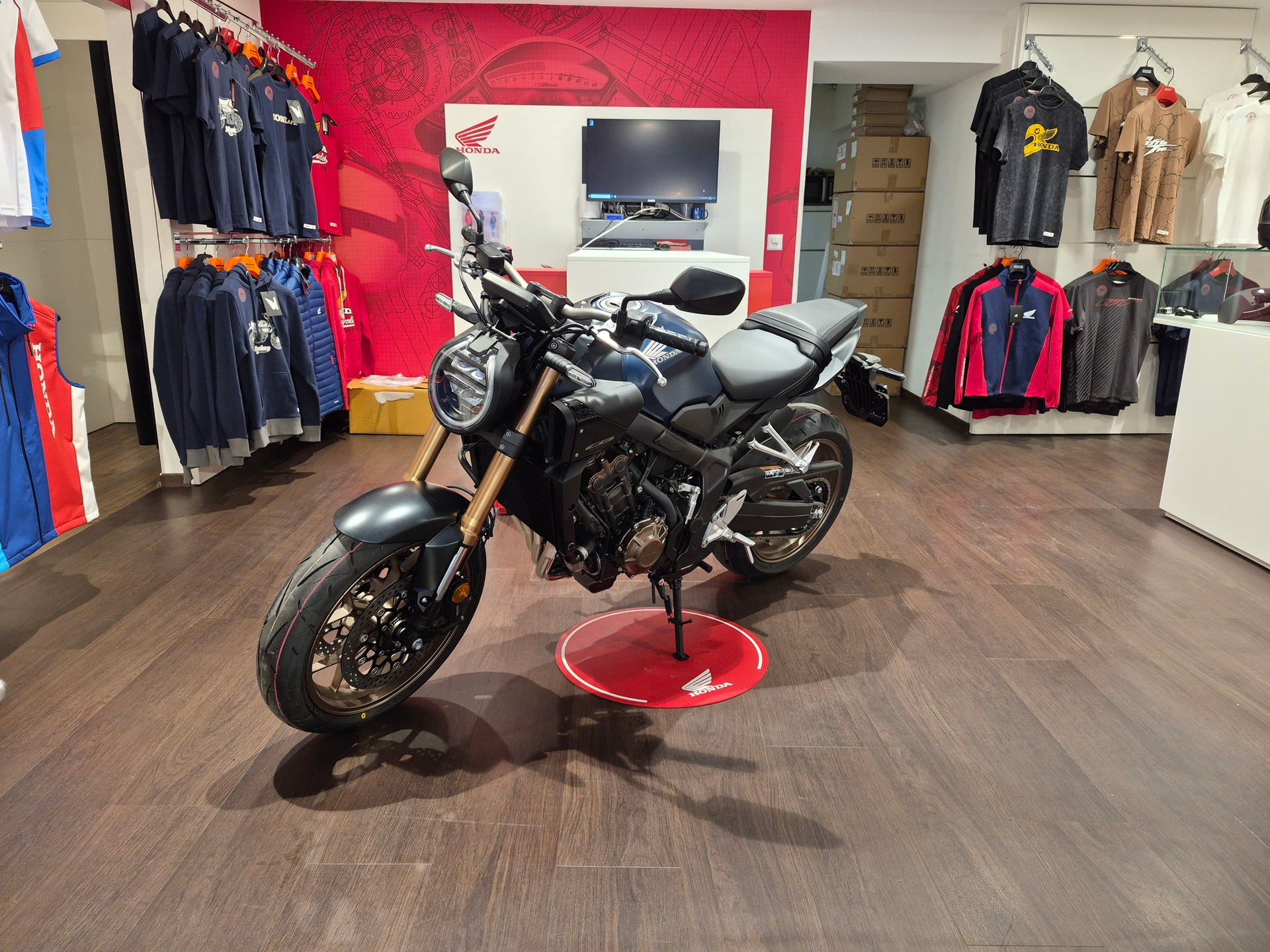 HONDA CB 650 R E-Clutch-showroom-element-3