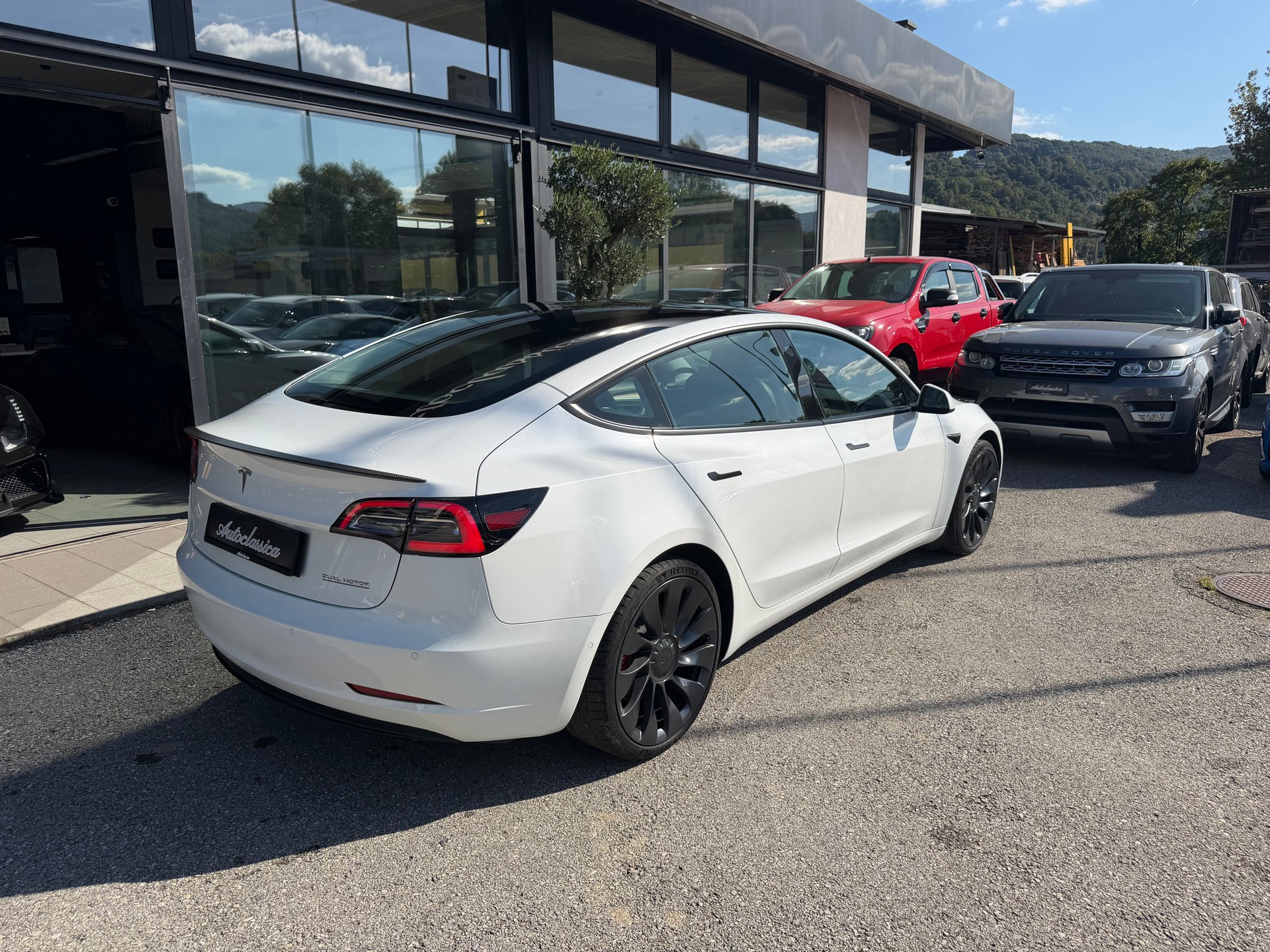 TESLA Model 3 Performance Dual Motor AWD-image-7