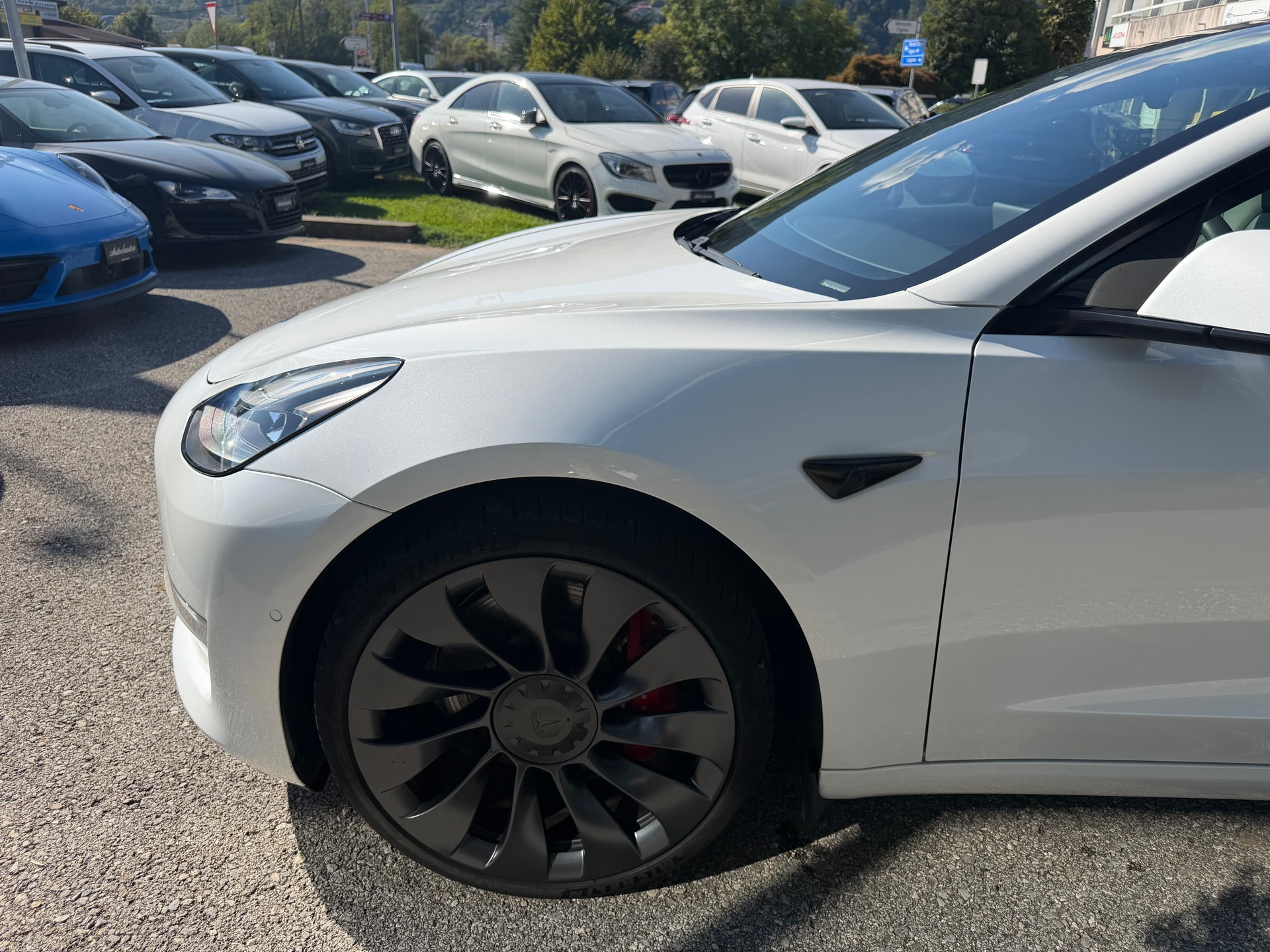 TESLA Model 3 Performance Dual Motor AWD-image-17