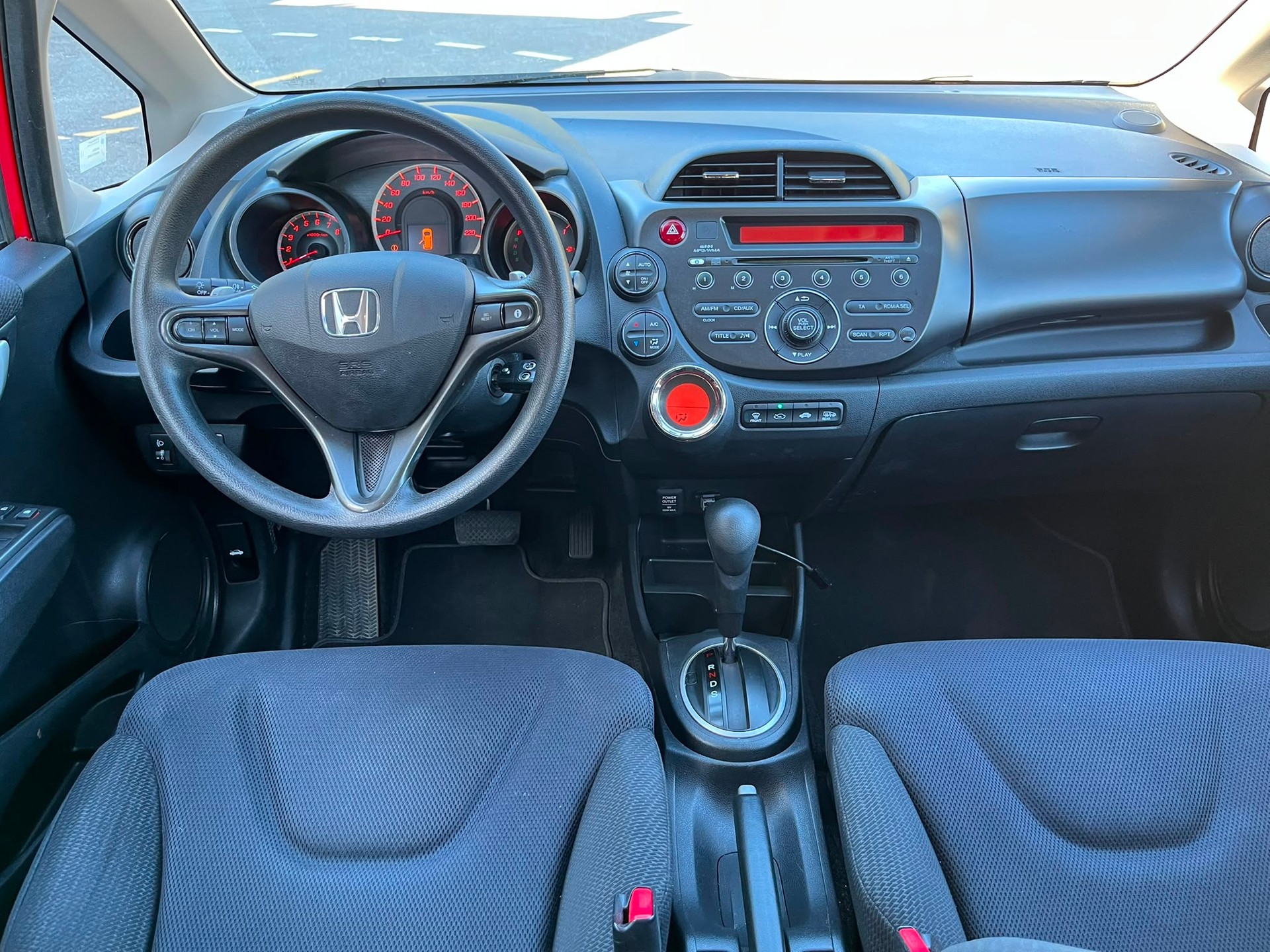 HONDA Jazz 1.4i Comfort CVT-image-11