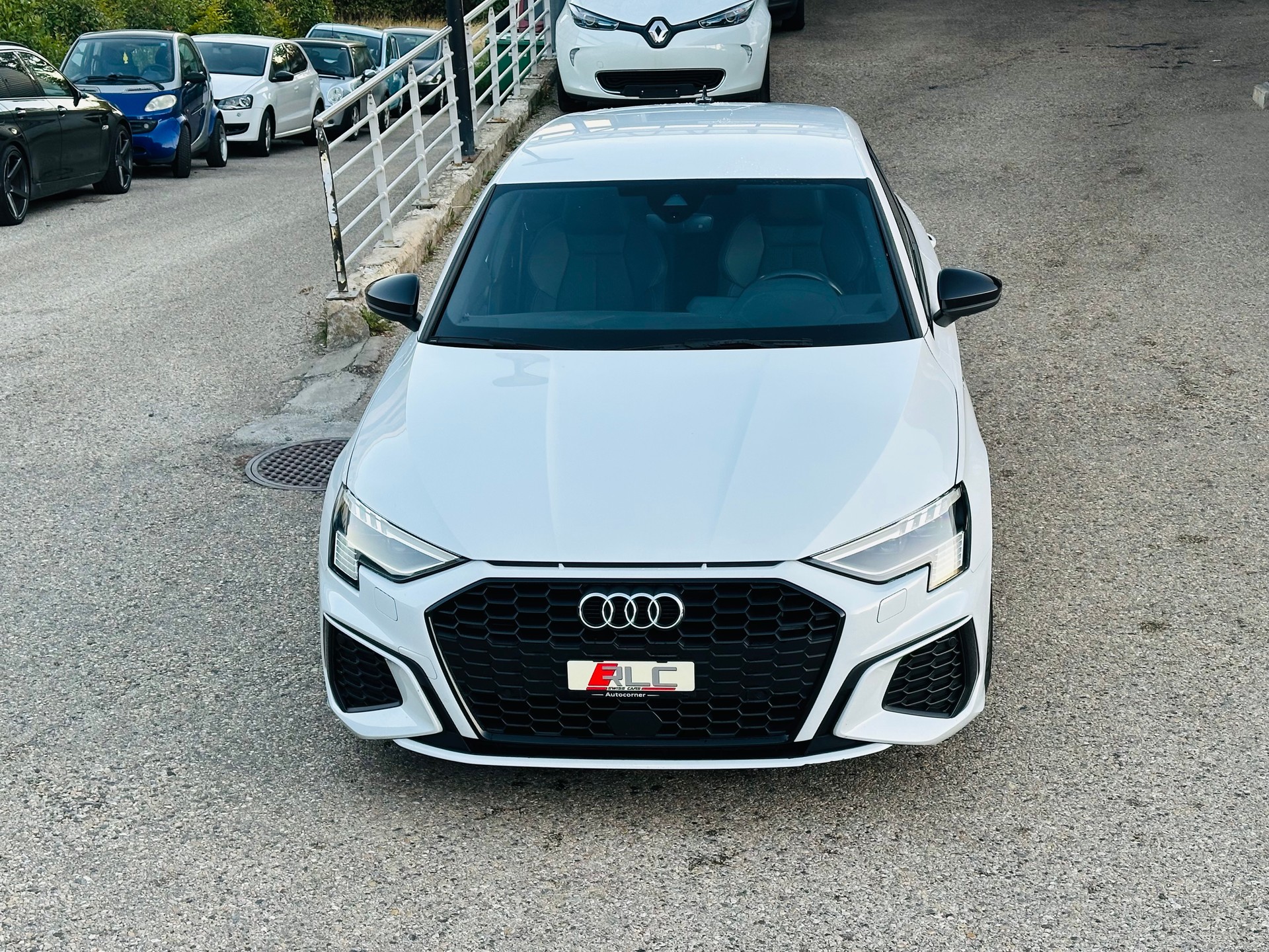 AUDI A3 Sportback 35 TFSI S line Attraction S-tronic-image-11