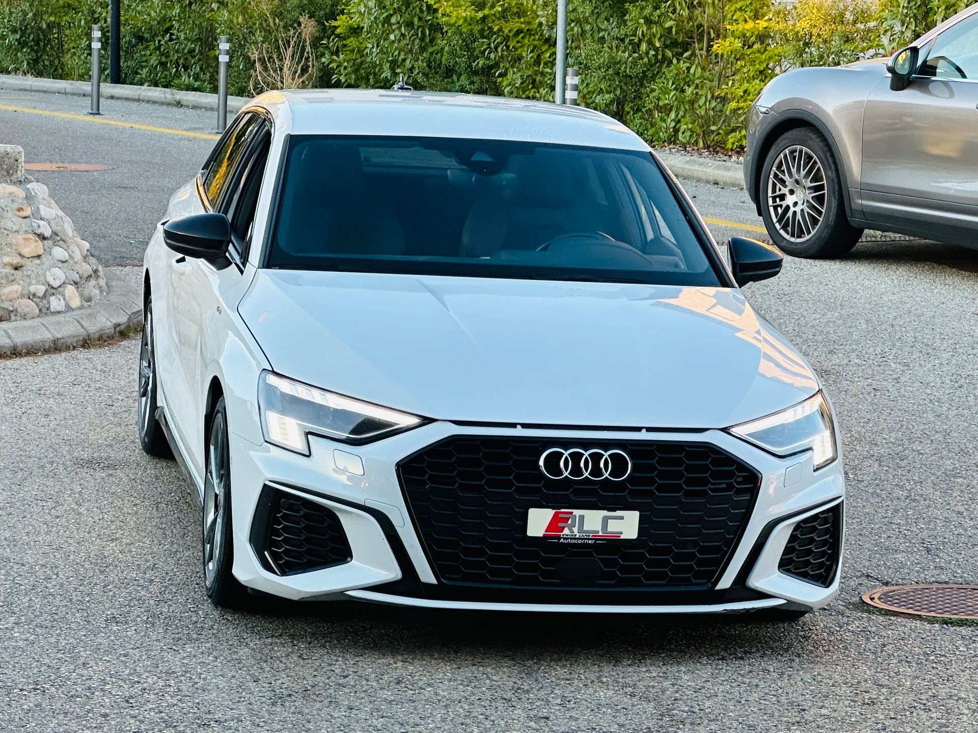 AUDI A3 Sportback 35 TFSI S line Attraction S-tronic-image-3