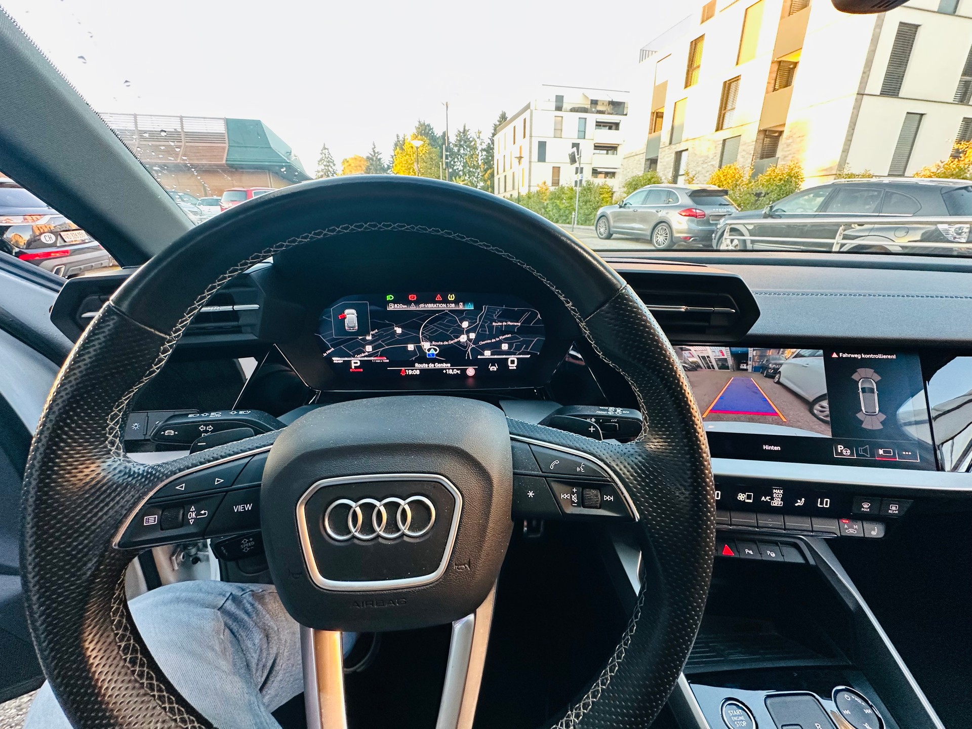 AUDI A3 Sportback 35 TFSI S line Attraction S-tronic-image-15