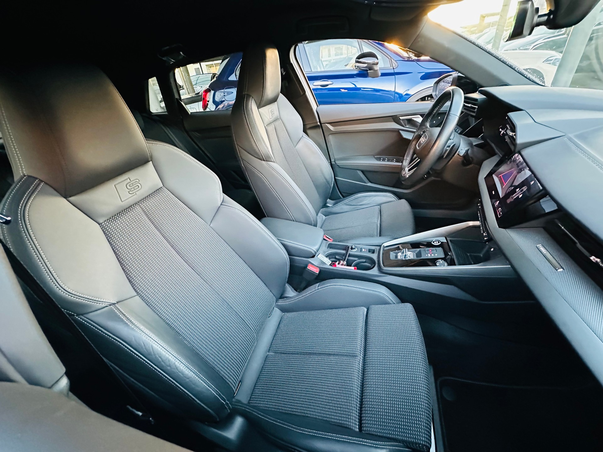 AUDI A3 Sportback 35 TFSI S line Attraction S-tronic-image-13