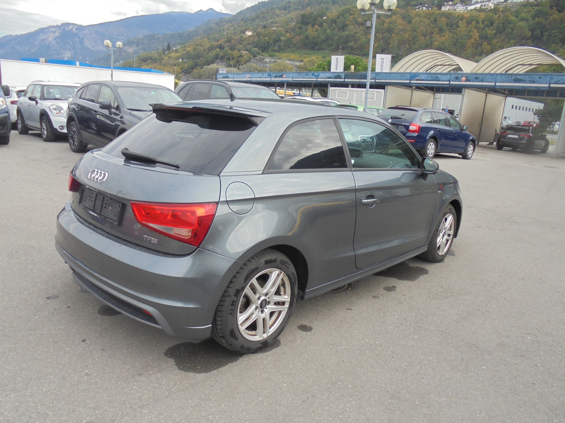 AUDI A1 Sport 1.4 TFSI Ambition S-tronic-image-3