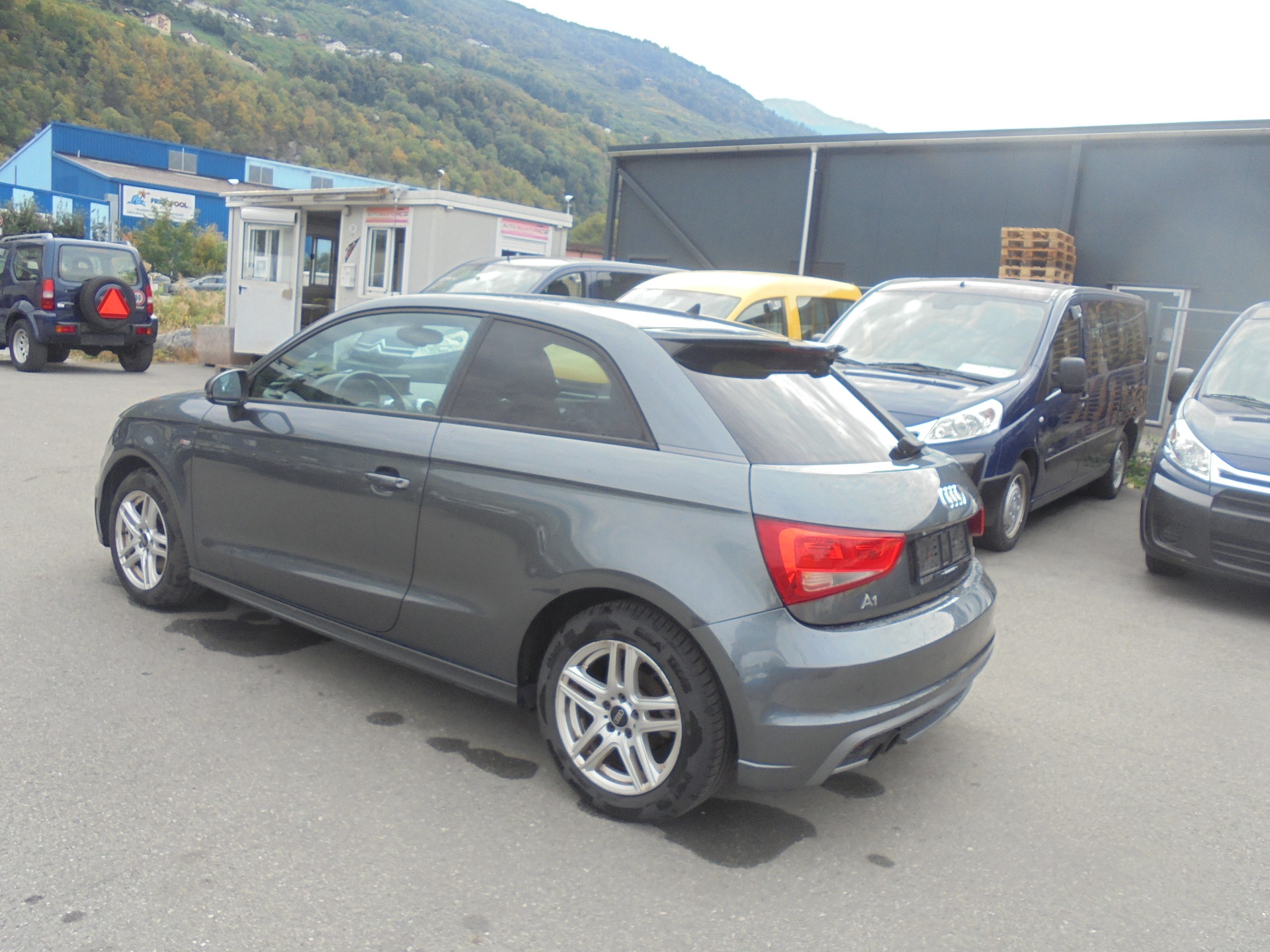 AUDI A1 Sport 1.4 TFSI Ambition S-tronic-image-5