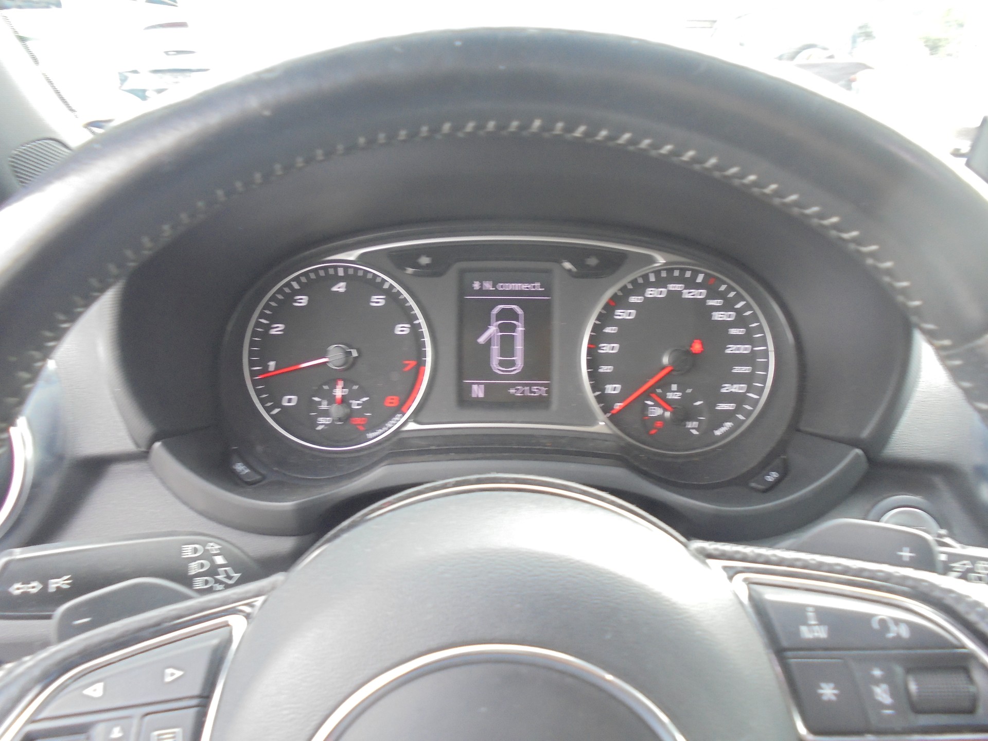AUDI A1 Sport 1.4 TFSI Ambition S-tronic-image-7