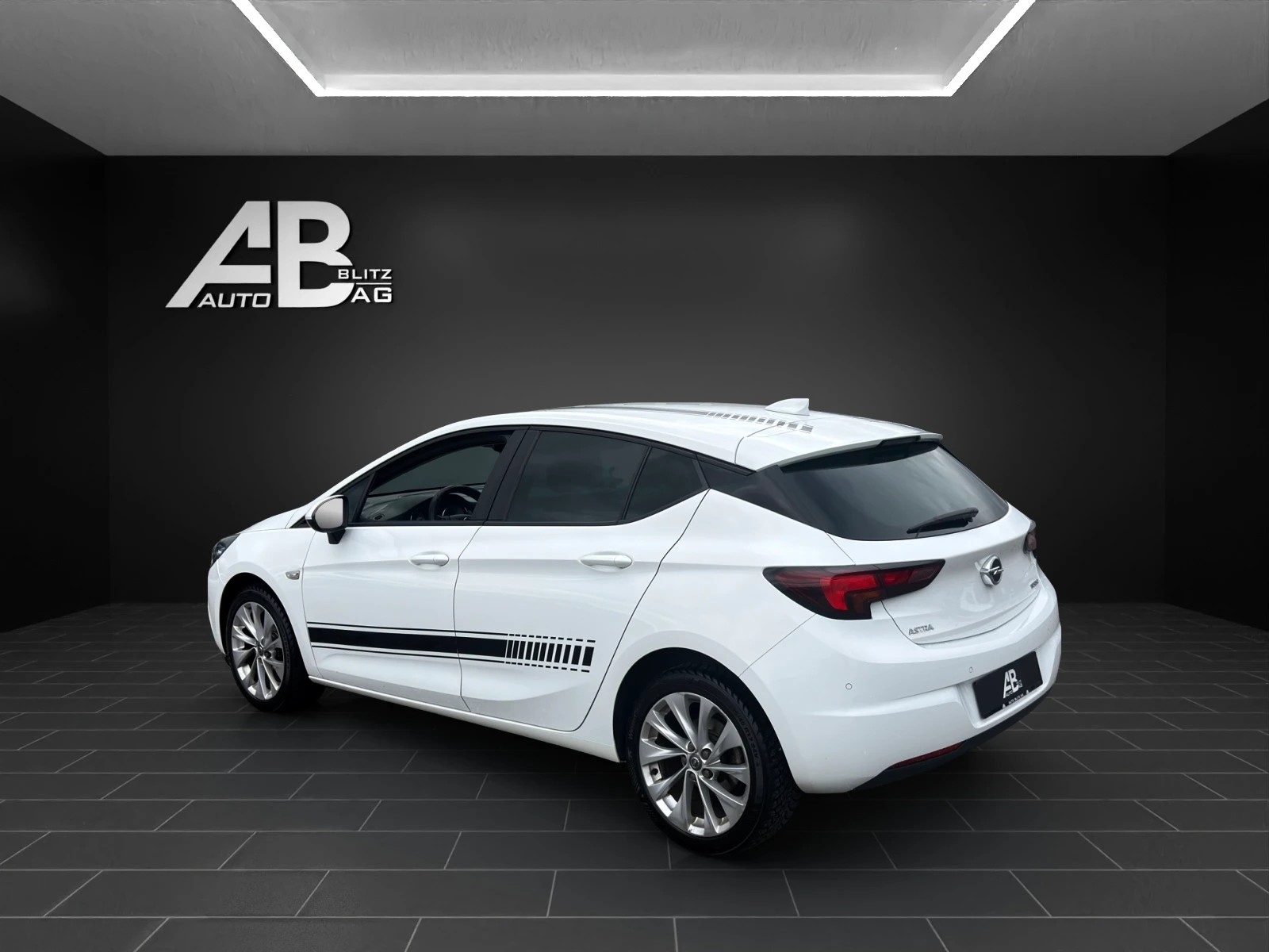 OPEL Astra 1.4i Turbo Enjoy-image-2