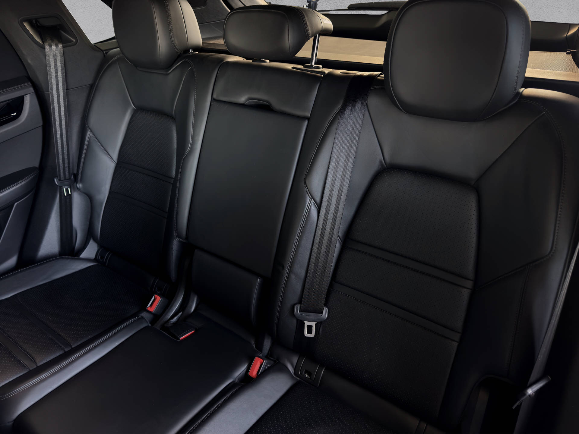 PORSCHE Cayenne E-Hybrid-image-13