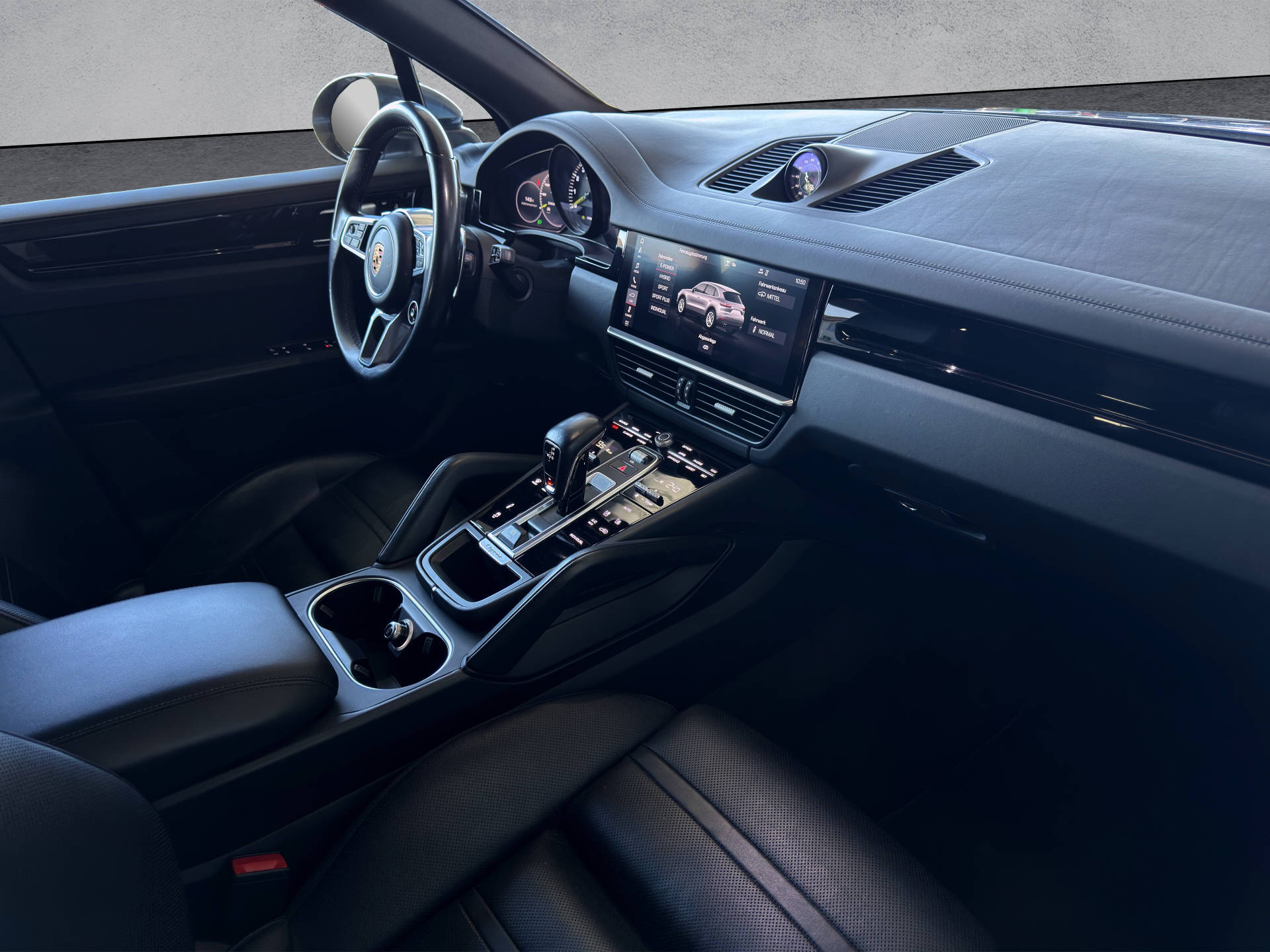 PORSCHE Cayenne E-Hybrid-image-8