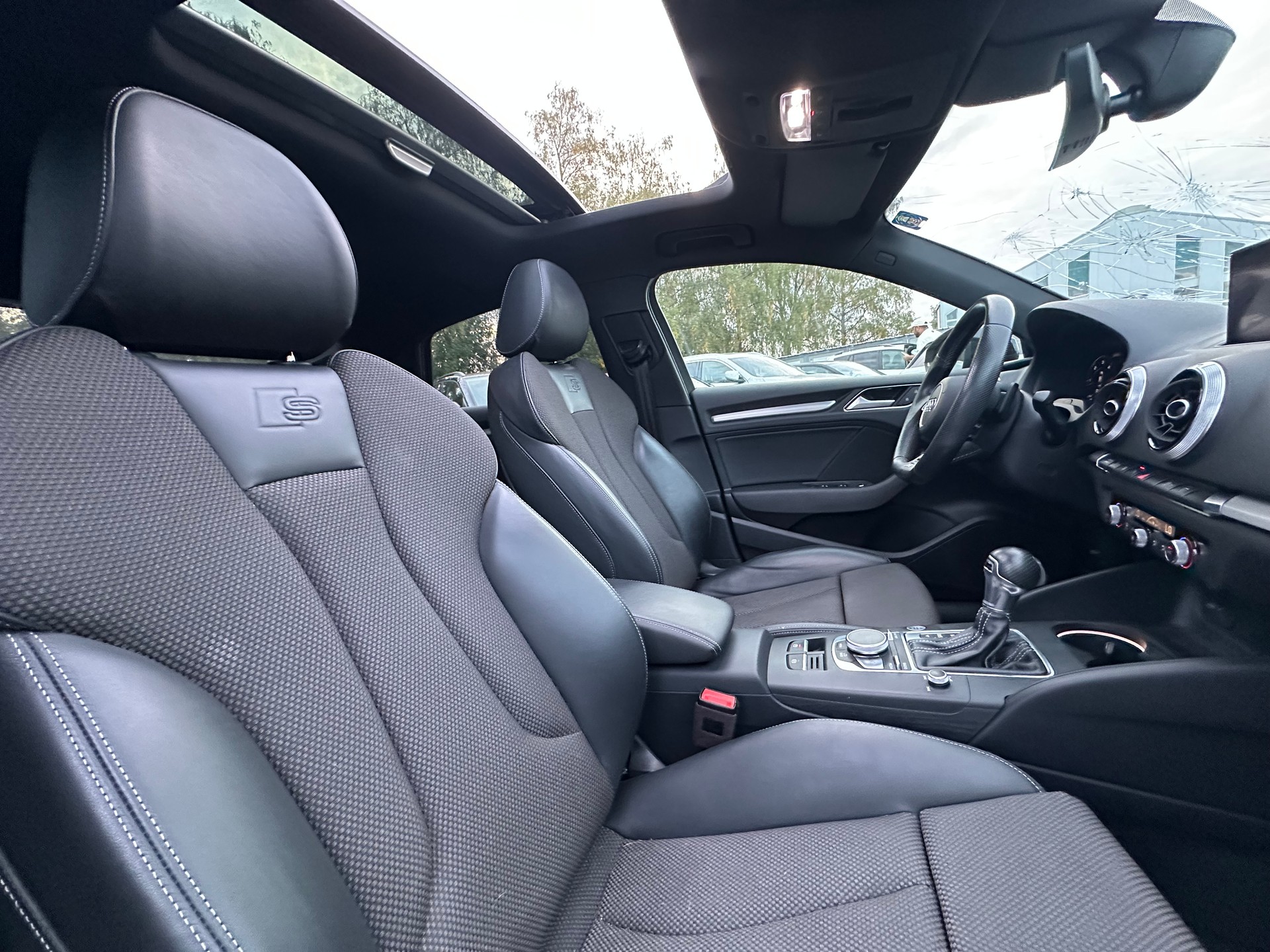 AUDI A3 Limousine 35 TDI Sport S-tronic-image-10
