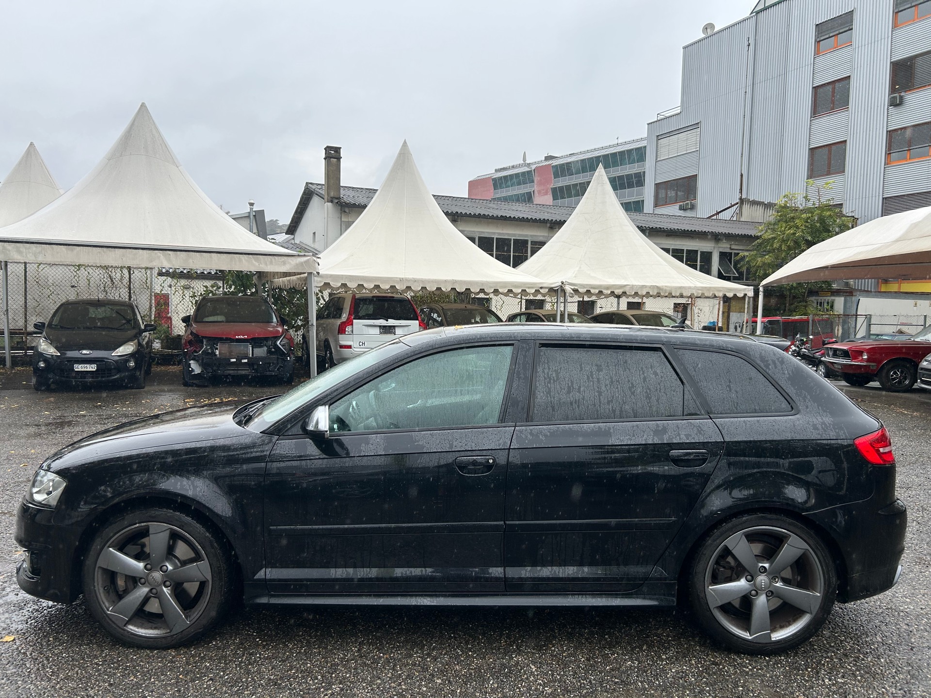 AUDI S3 Sportback 2.0 TFSI quattro-image-3