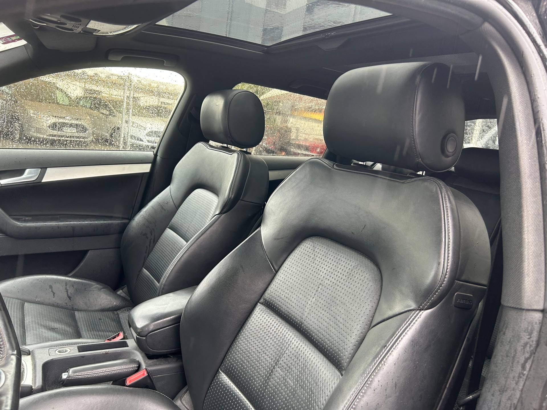 AUDI S3 Sportback 2.0 TFSI quattro-image-10