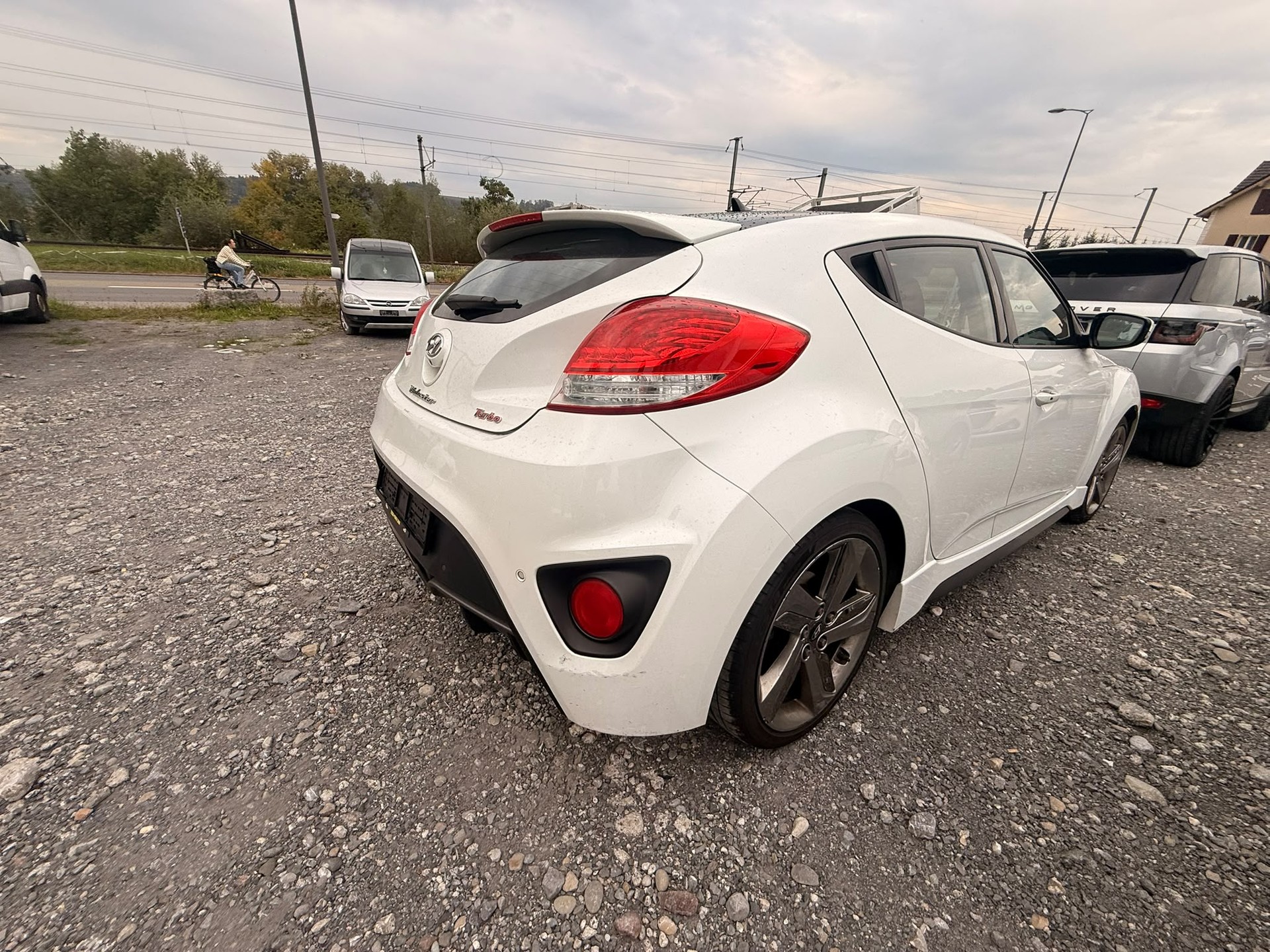 HYUNDAI Veloster 1.6 Turbo GDI Automatic-image-3