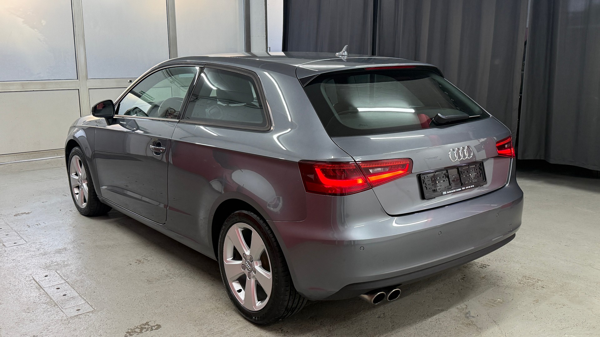 AUDI A3 1.8 TFSI Attraction S-tronic, frisch ab MFK, aus 1 Hand, Abstadsregler, 8fach berädert 1J/20000km Garantie-image-4